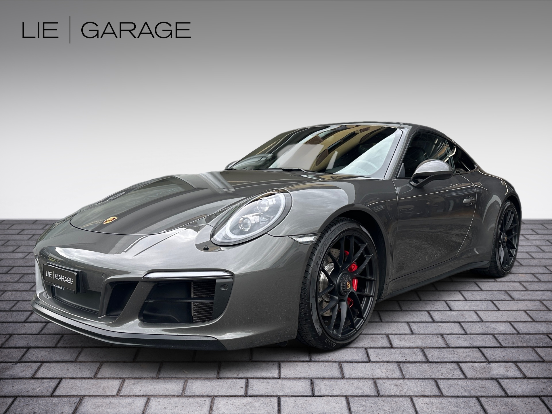 PORSCHE 911 Carrera 4 GTS PDK
