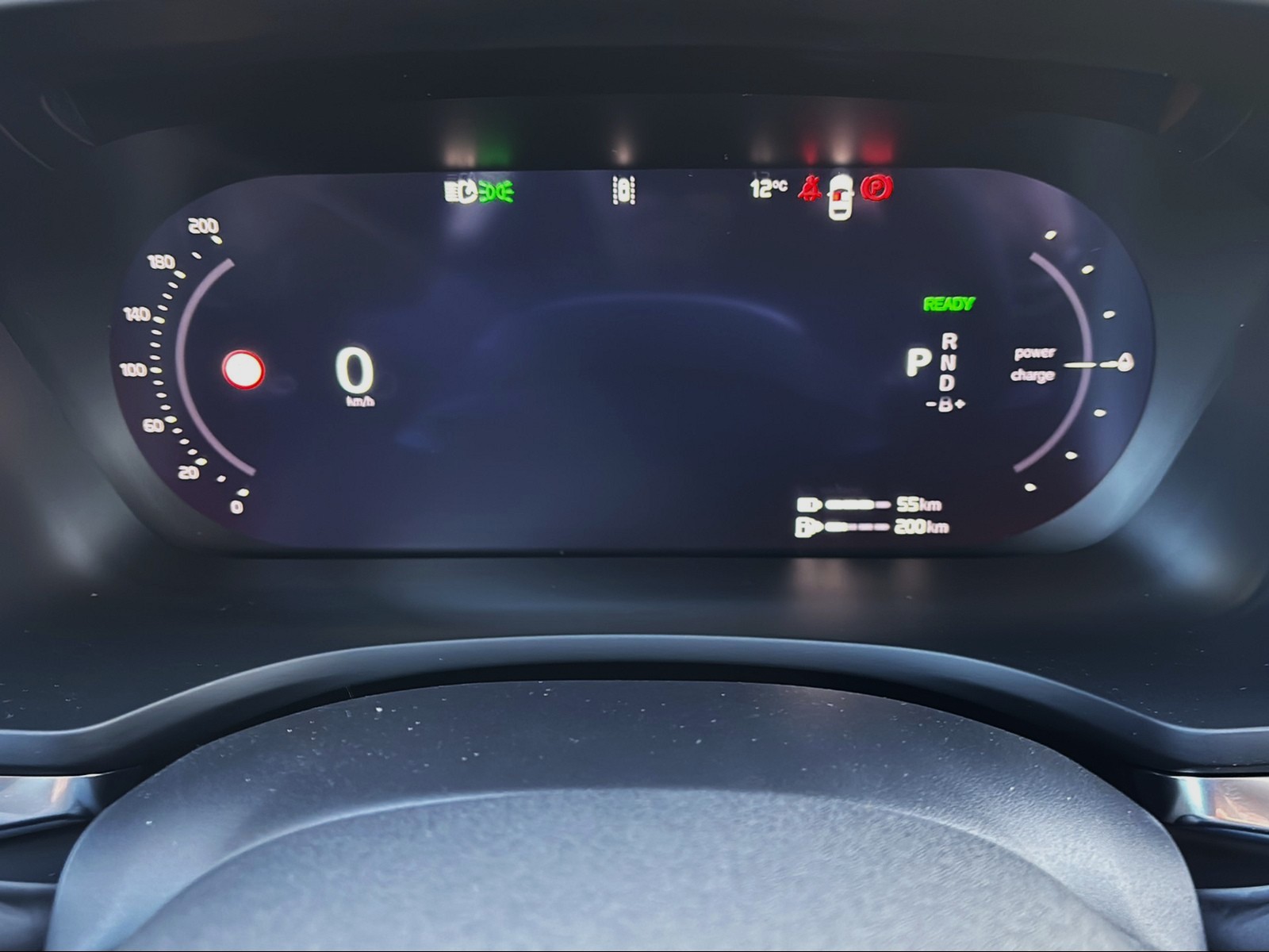 VOLVO V60 T8 eAWD Plug in Hybrid Ultra Dark Geartronic-image-9