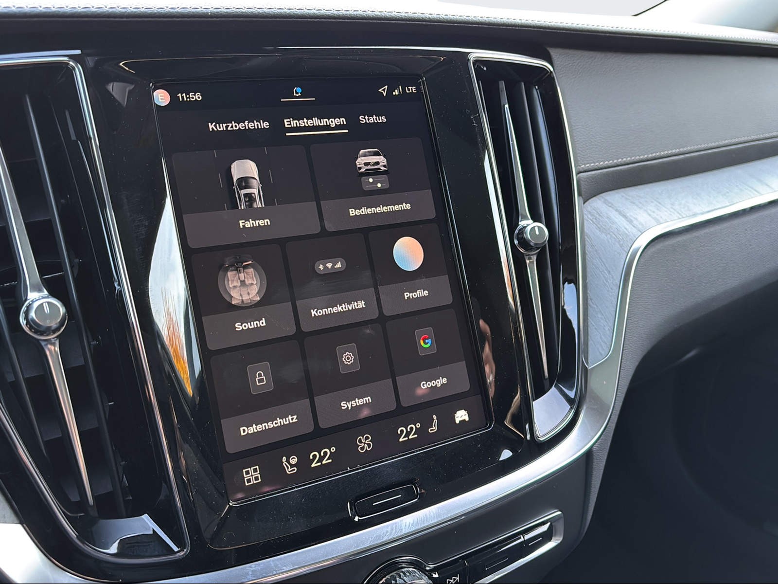 VOLVO V60 T8 eAWD Plug in Hybrid Ultra Dark Geartronic-image-14