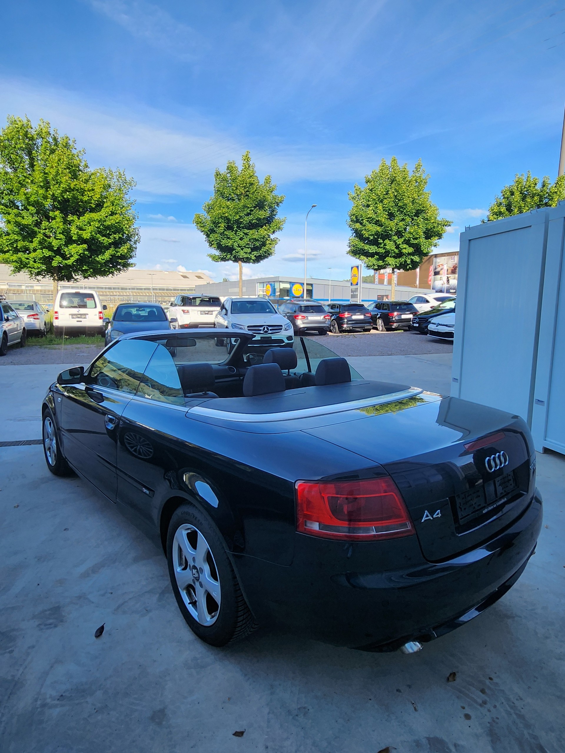 AUDI A4 Cabriolet 3.0 TDI quattro-image-5