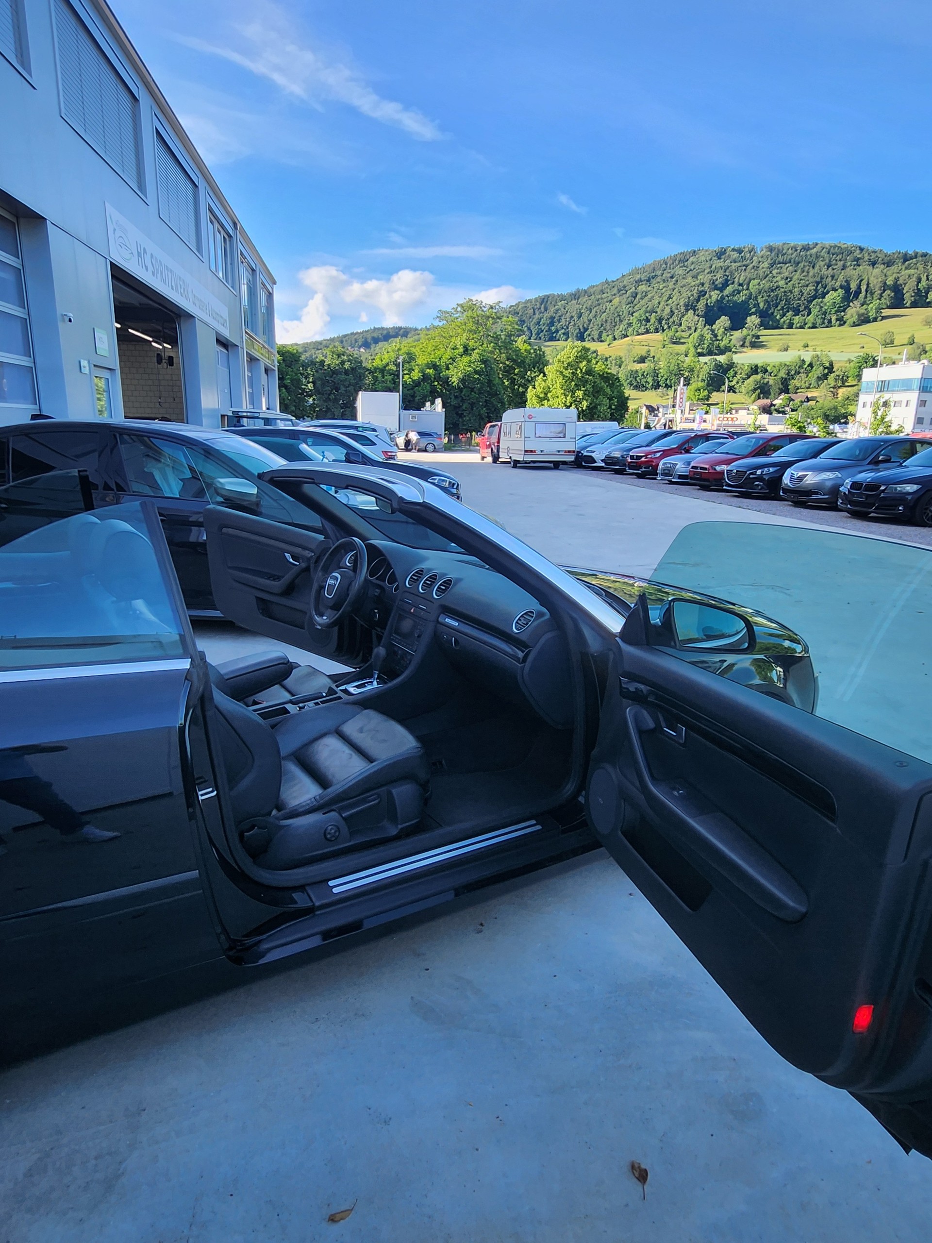 AUDI A4 Cabriolet 3.0 TDI quattro-image-10