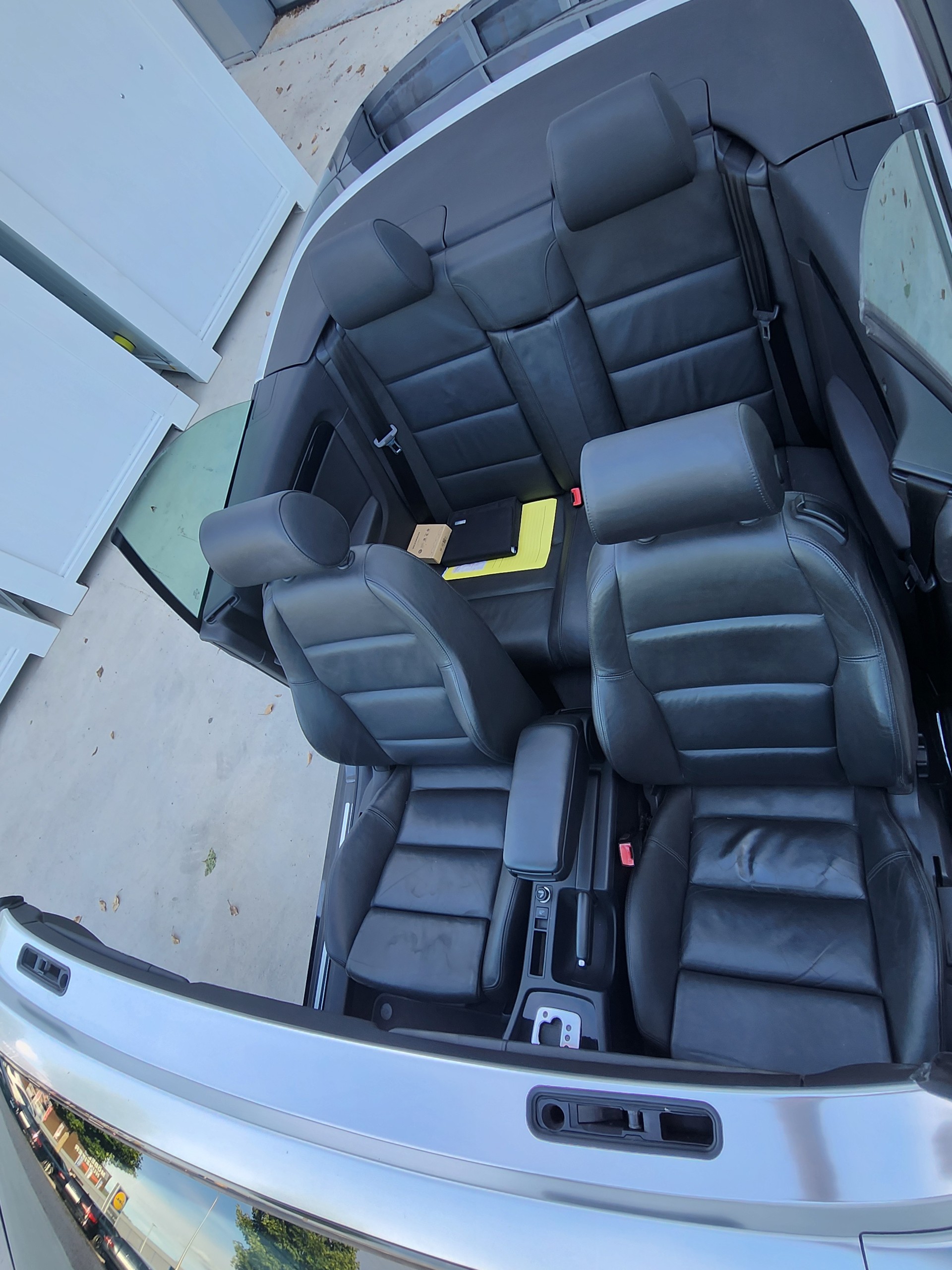 AUDI A4 Cabriolet 3.0 TDI quattro-image-11