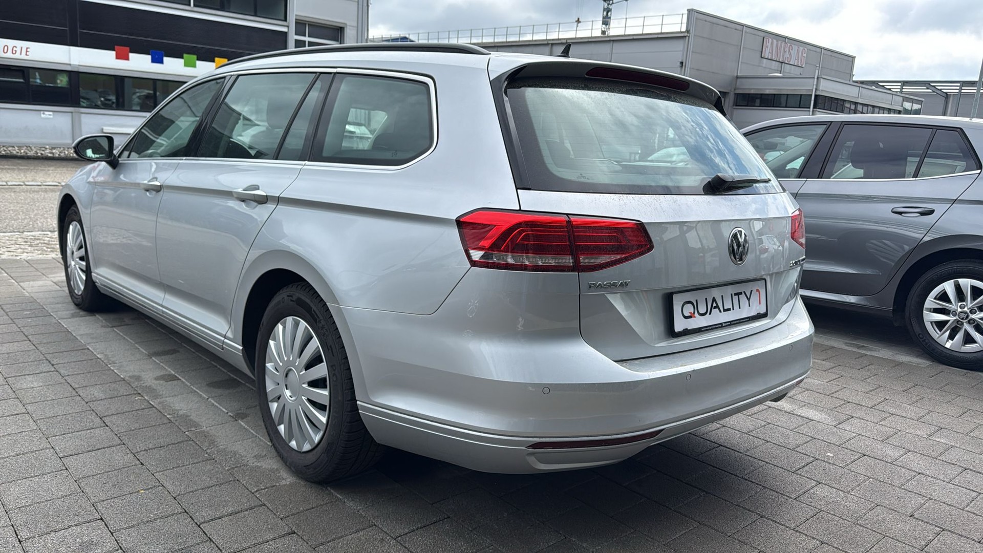 VW Passat Variant 2.0 TDI BMT Comfortline DSG-image-16
