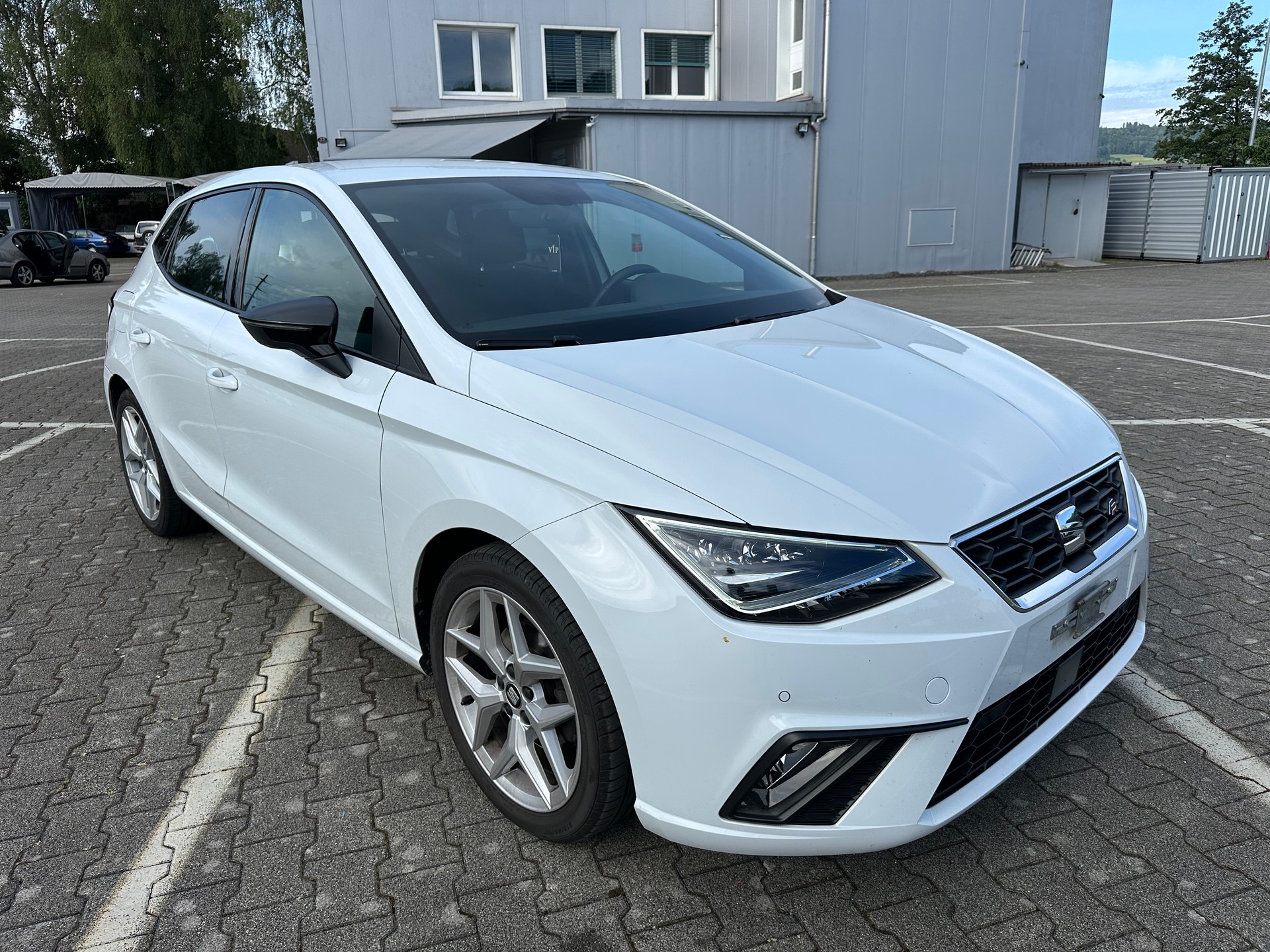 SEAT Ibiza 1.0 EcoTSI Hola FR DSG-image-5