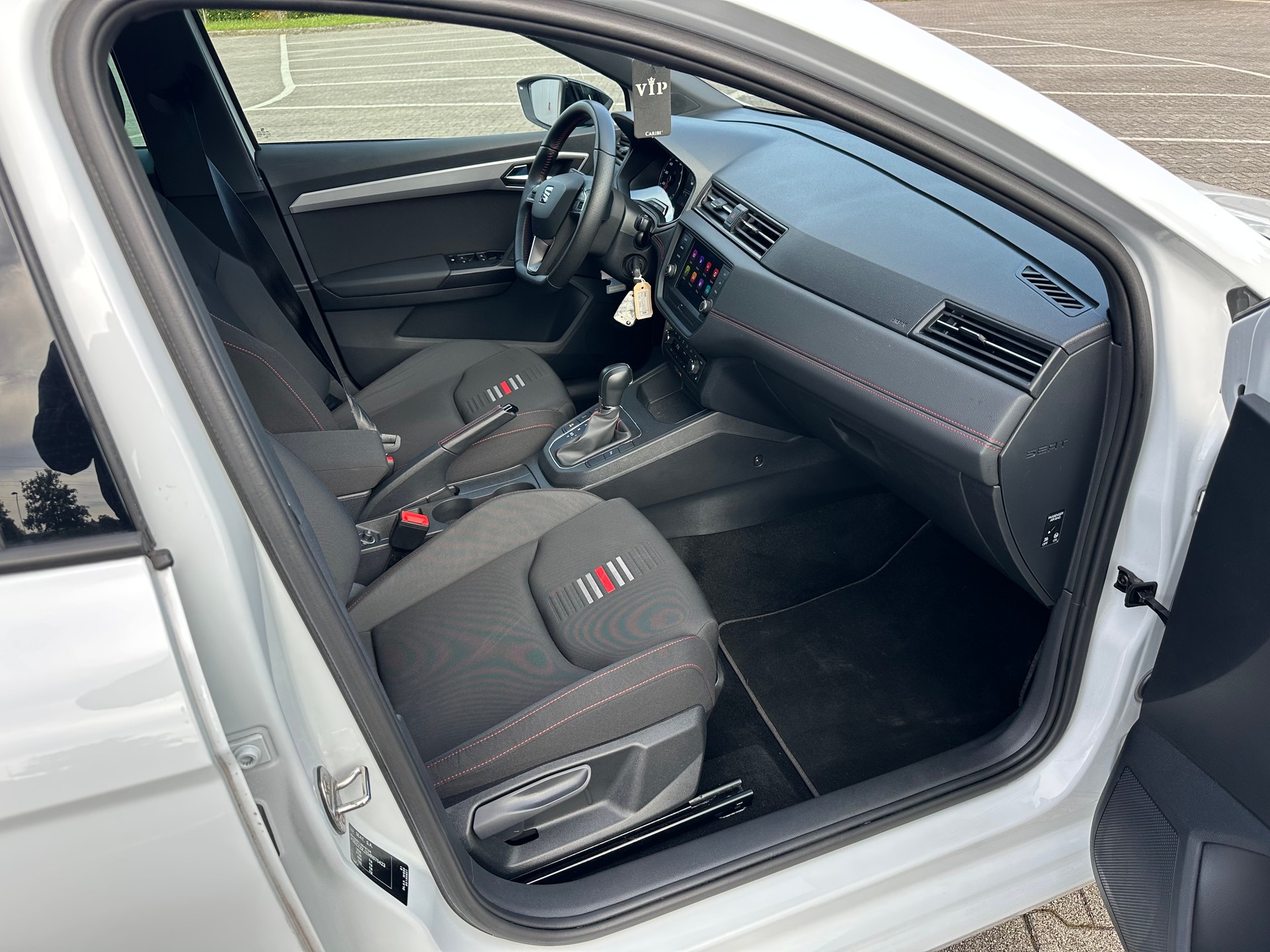 SEAT Ibiza 1.0 EcoTSI Hola FR DSG-image-8