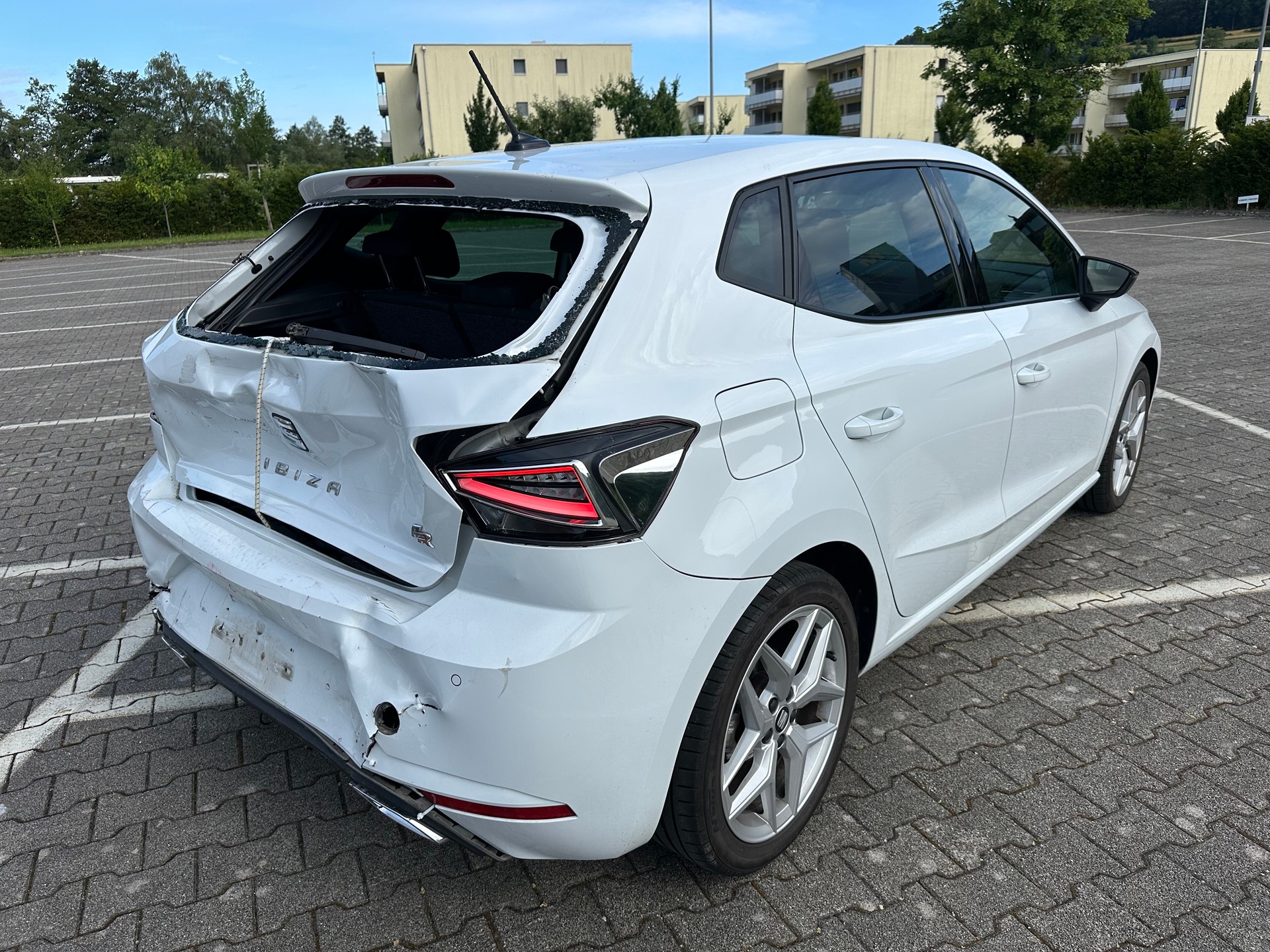 SEAT Ibiza 1.0 EcoTSI Hola FR DSG-image-7