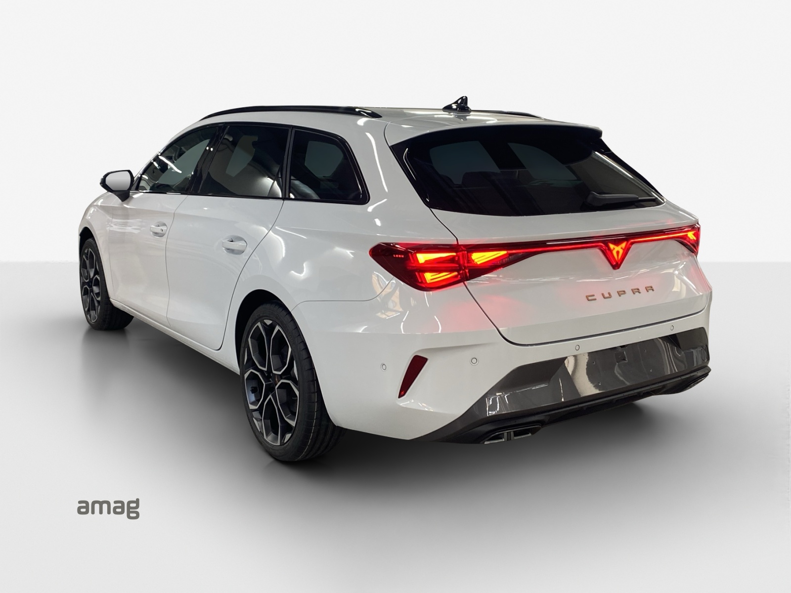 CUPRA LEON ST 2.0 TSI DSG 4Drive-showroom-element-2