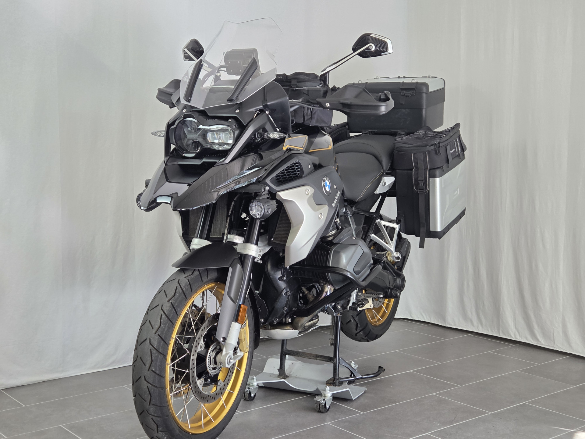 BMW R 1250 GS Exclusive-image-2