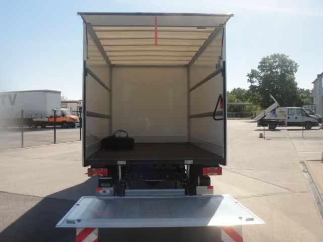 IVECO 35 S 16H Kofferumbau-showroom-element-3