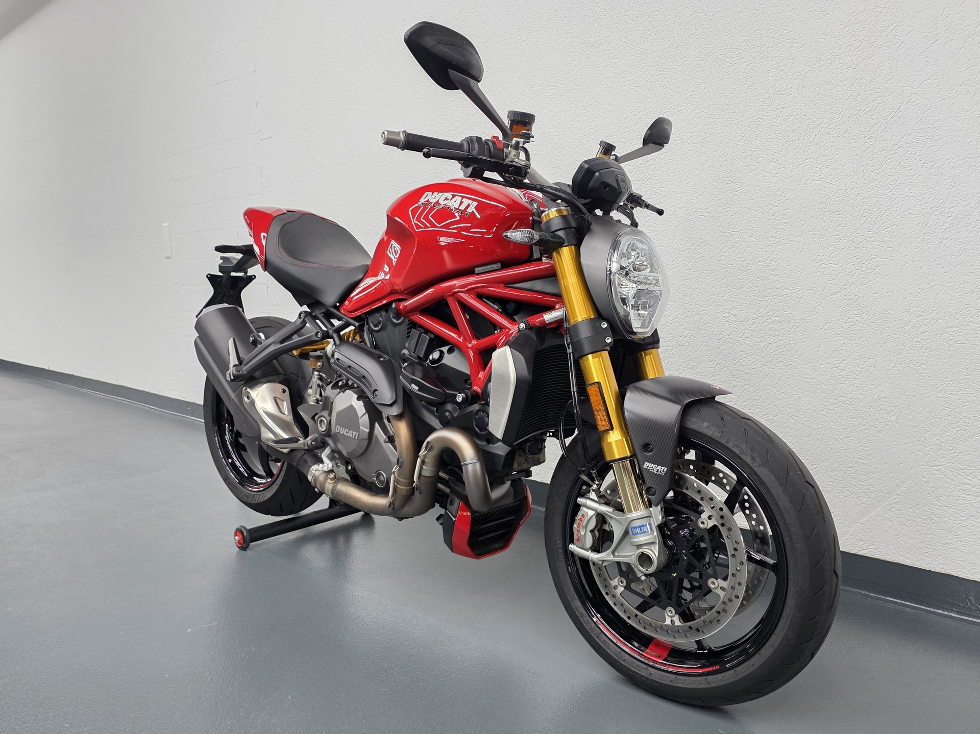 DUCATI Monster 1200 S-image-1