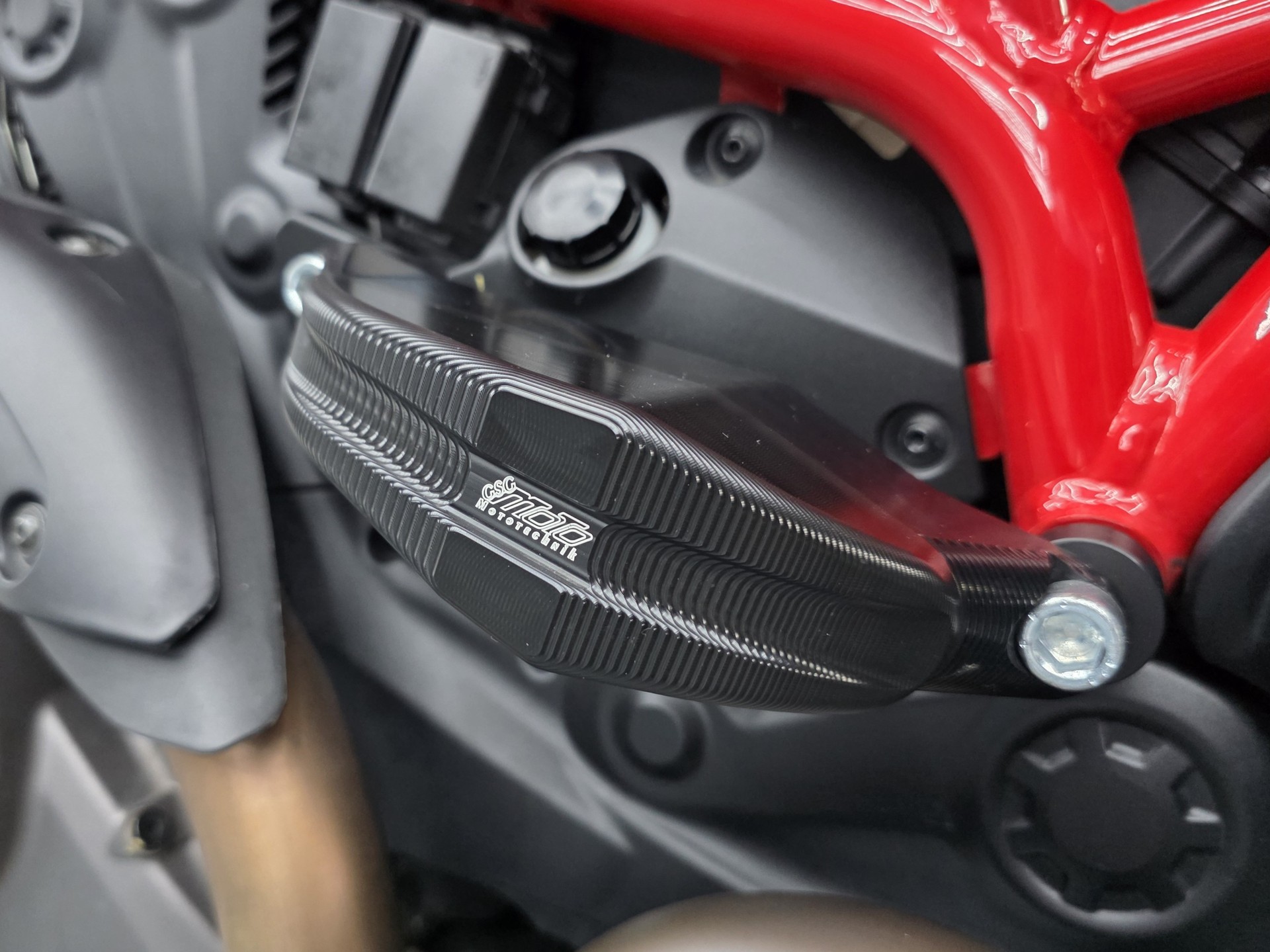 DUCATI Monster 1200 S-image-8