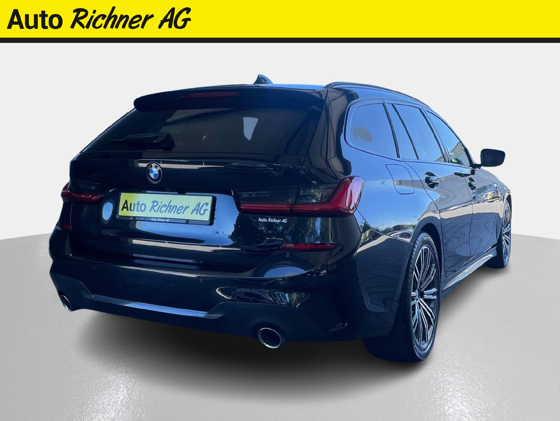 BMW 320d xDrive SAG Touring-showroom-element-3