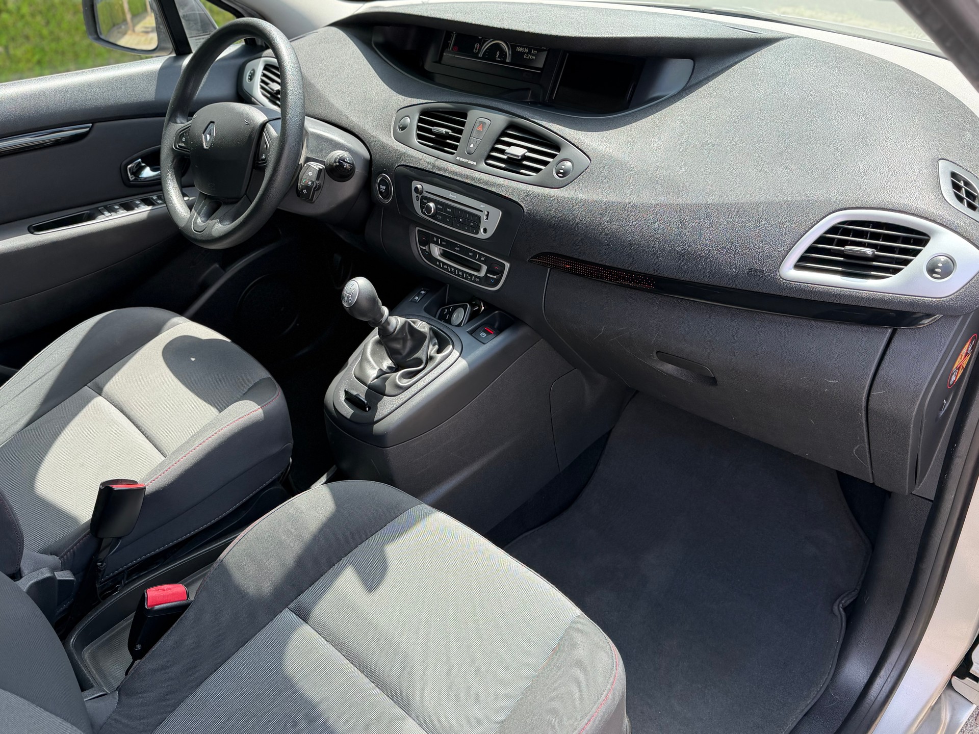 RENAULT Grand Scénic 1.2 16V Turbo Bose Edition-image-11
