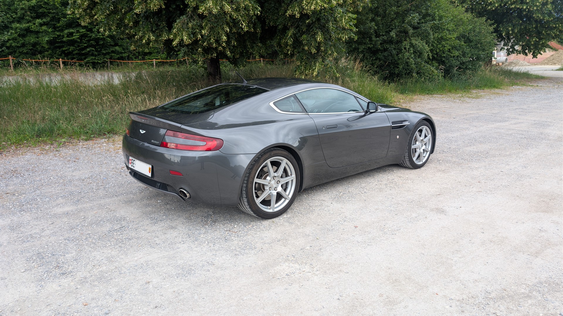 ASTON MARTIN 4.3-image-2