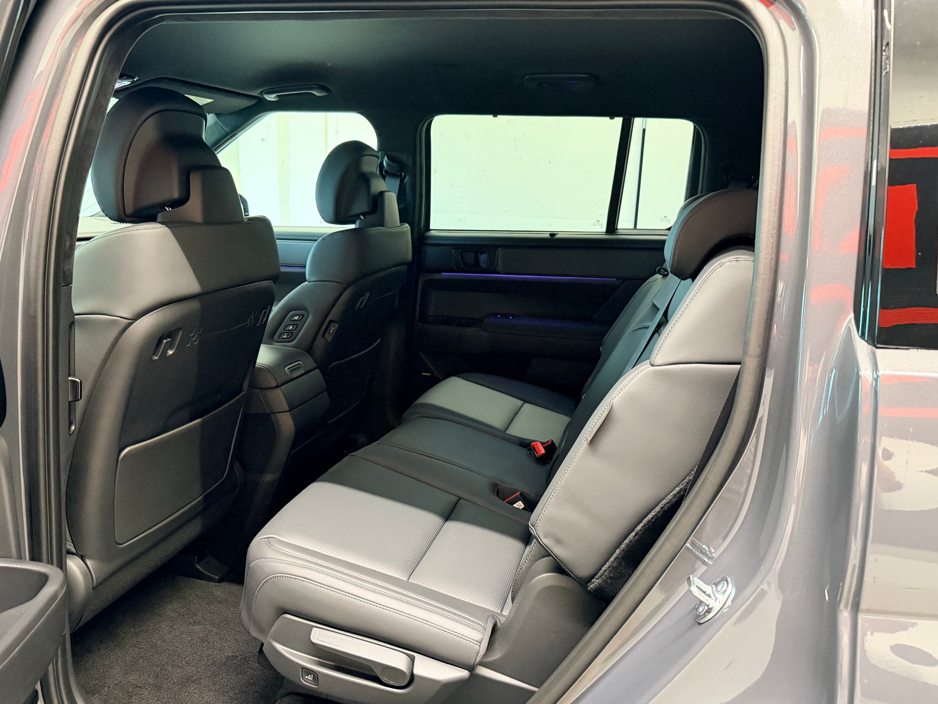 HYUNDAI Santa Fe 1.6 T-GDi PHEV Calligraphy 4WD Automatic-image-18