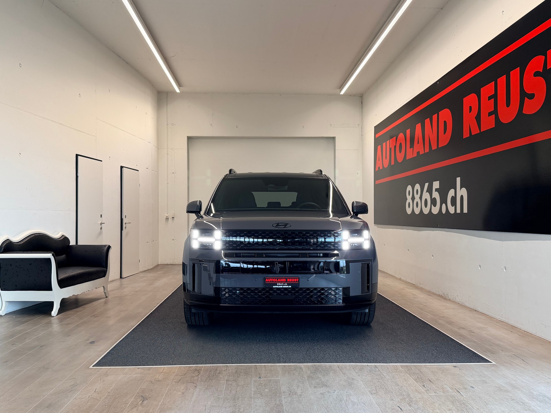 HYUNDAI Santa Fe 1.6 T-GDi PHEV Calligraphy 4WD Automatic-showroom-element-1