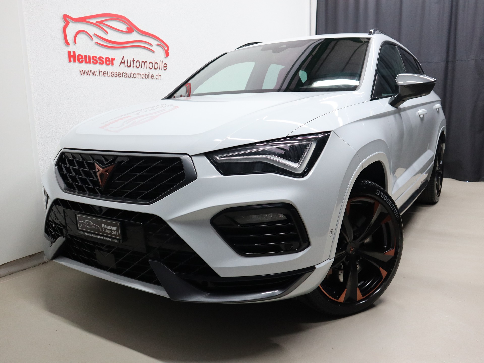 CUPRA Ateca 2.0TSI VZ 4Drive DSG - Limited Edition - Panorama - Navi - AKRAPOVIC - Beats - BREMBO - 360° Kamera - AHK - 300 PS