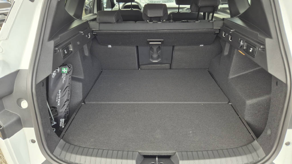 DACIA BIGSTER journey hybrid 155-image-10