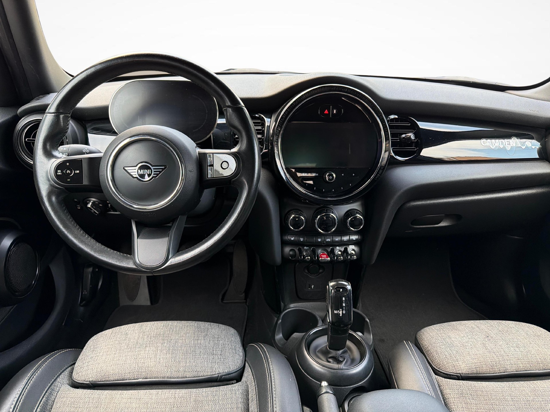 MINI F55 1.5i Cooper-image-12