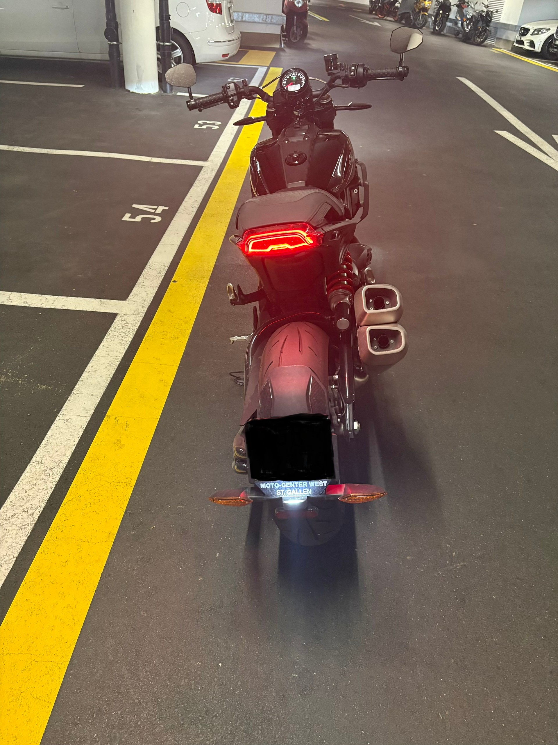 INDIAN FTR 1200-image-3