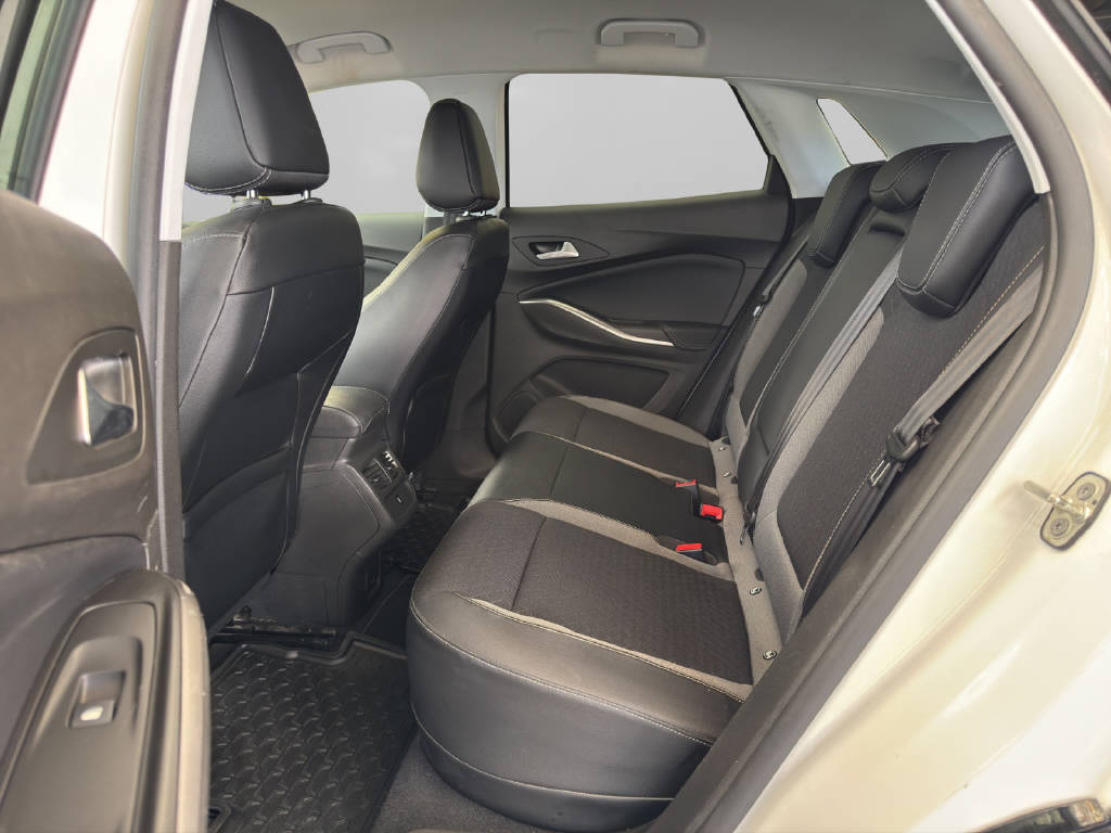 OPEL Grandland 1.6 T PHEV GS Line-image-7