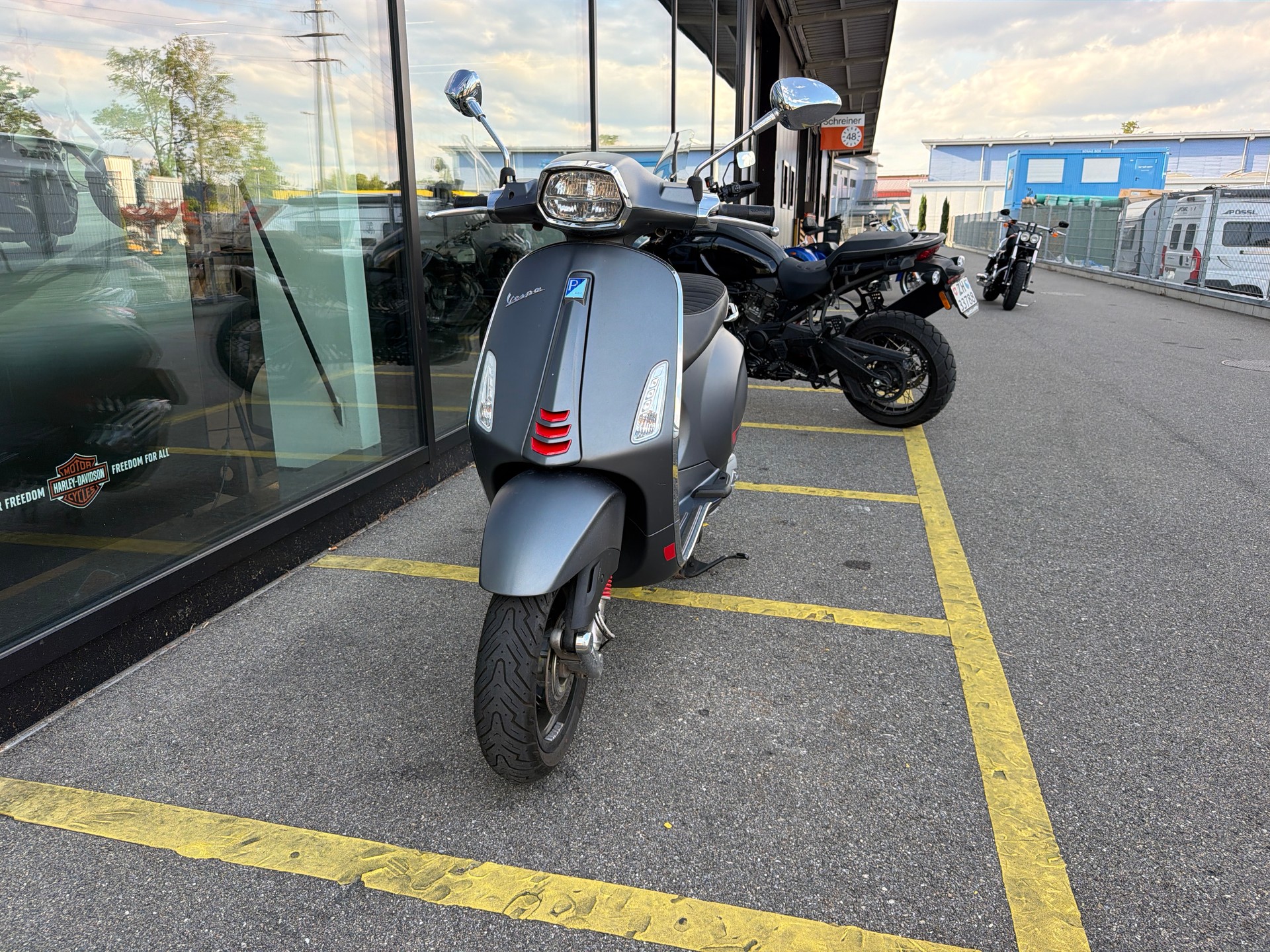 PIAGGIO Vespa 125 Sprint Sport ABS-image-2