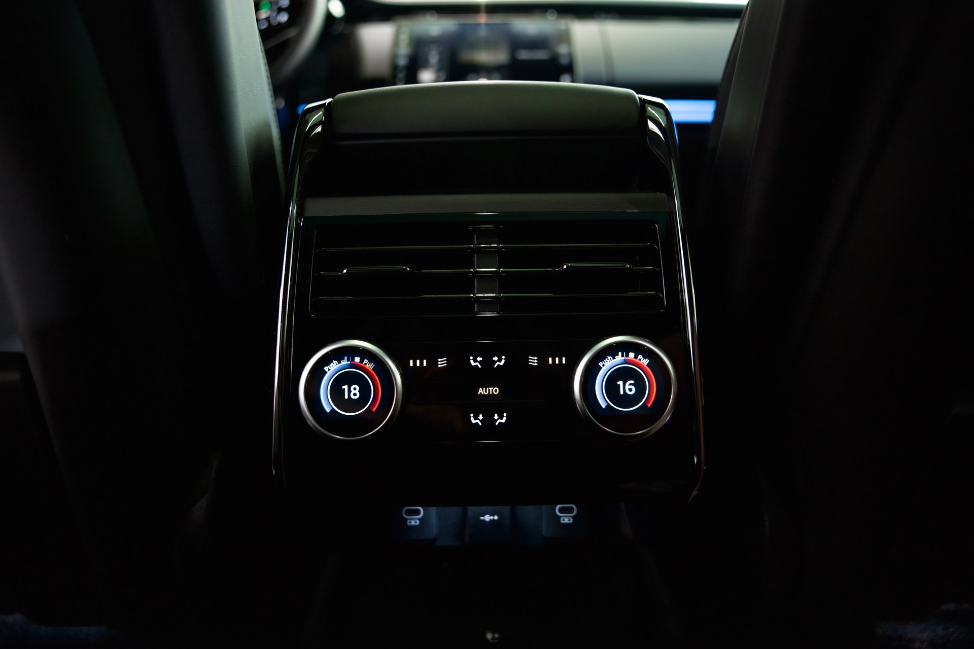 LAND ROVER Range Rover Sport P530 4.4 V8 Autobiography Automatic-image-24