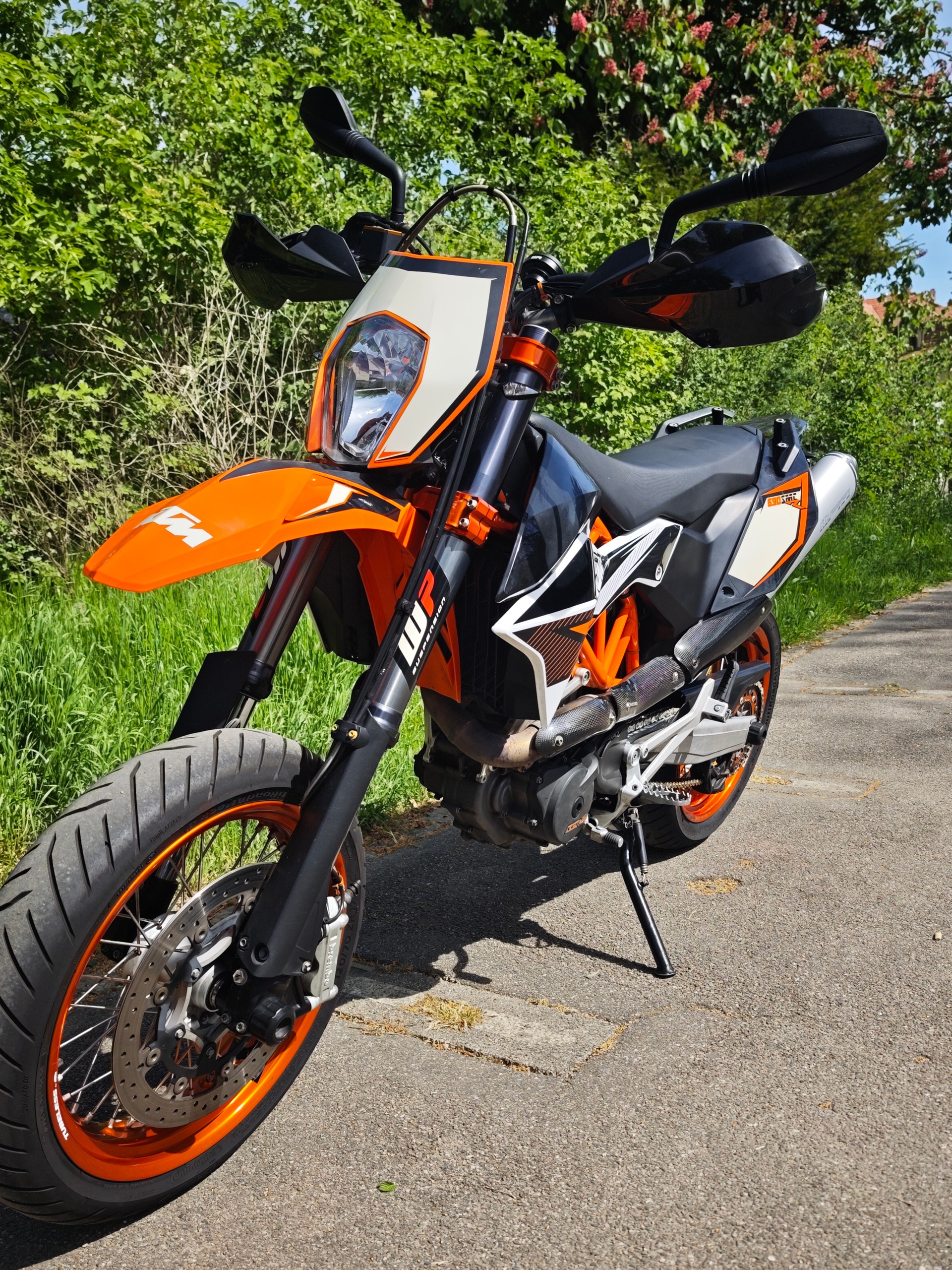 KTM 690 SMC R-image-1