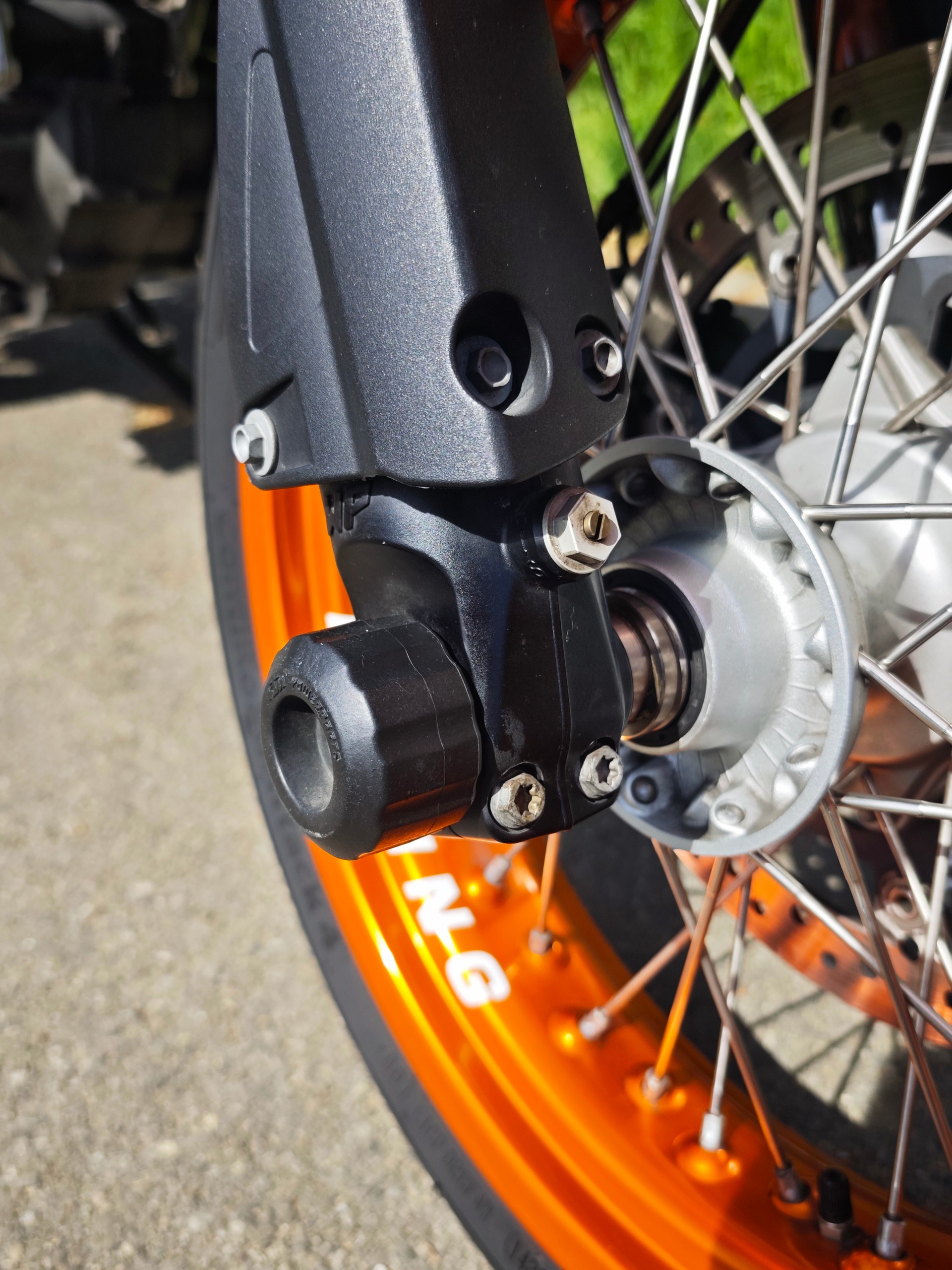 KTM 690 SMC R-image-6