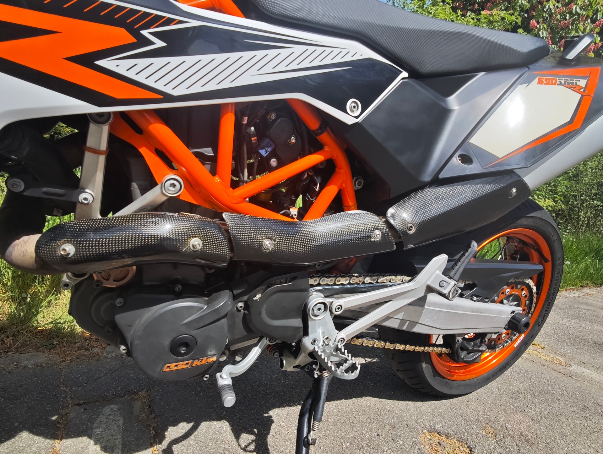 KTM 690 SMC R-image-2