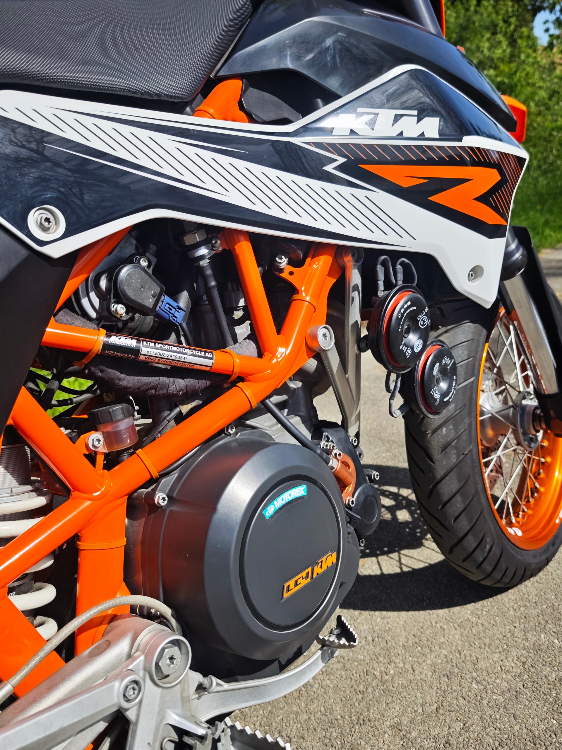 KTM 690 SMC R-image-8
