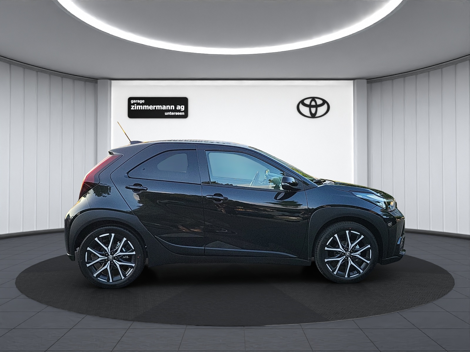 TOYOTA Aygo X 1.5 VVT-i HSD GR Sport-image-4