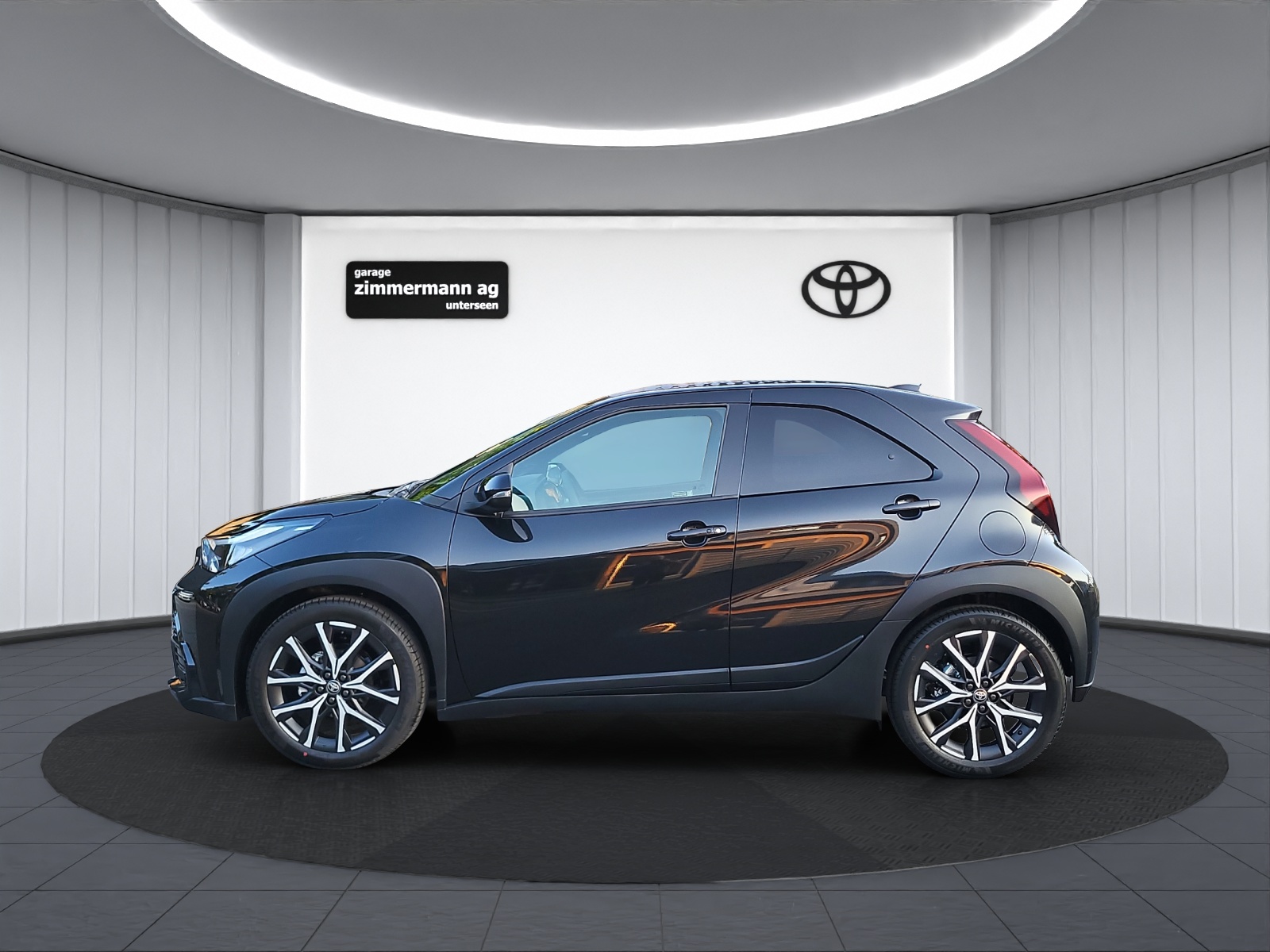 TOYOTA Aygo X 1.5 VVT-i HSD GR Sport-image-10