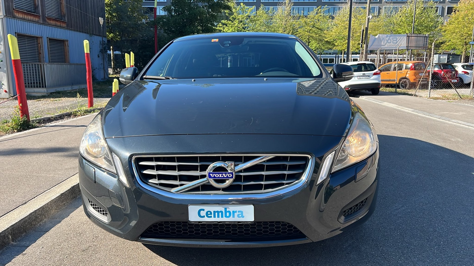 VOLVO V60 D3 Momentum Geartronic-showroom-element-1