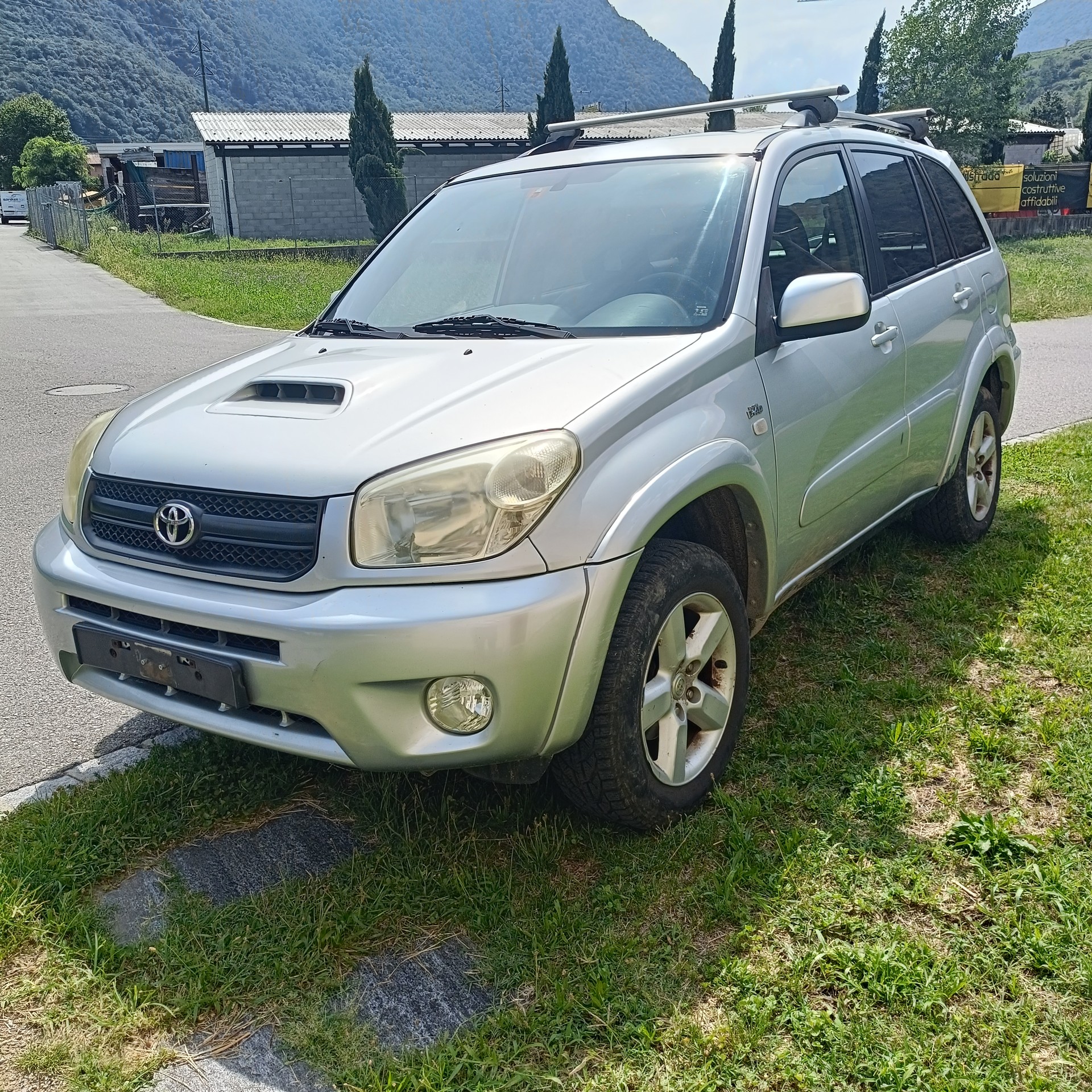 TOYOTA RAV-4 2.0 D4D Linea Terra