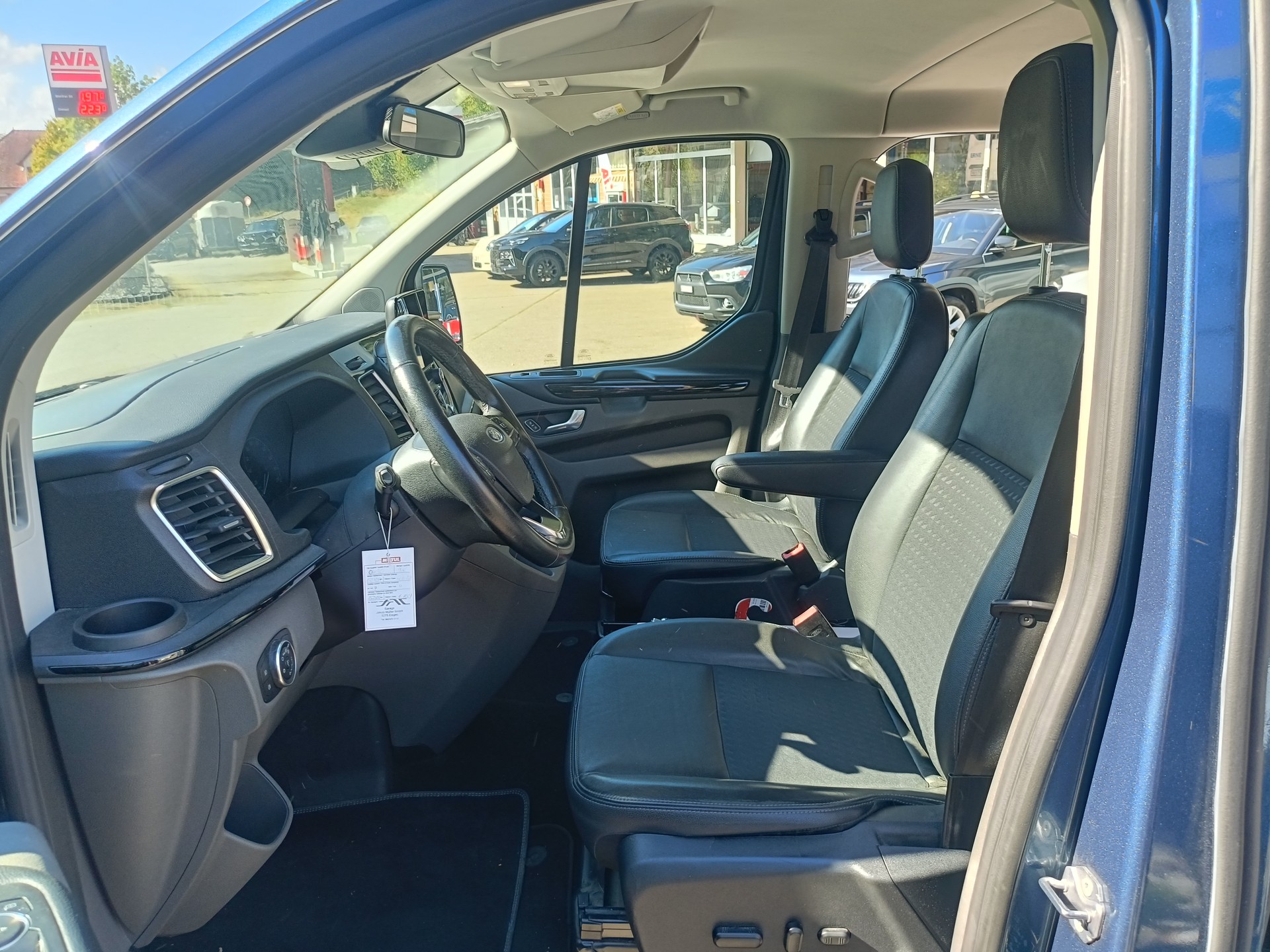 FORD Tourneo Custom 320 L1H1 Sport-image-8