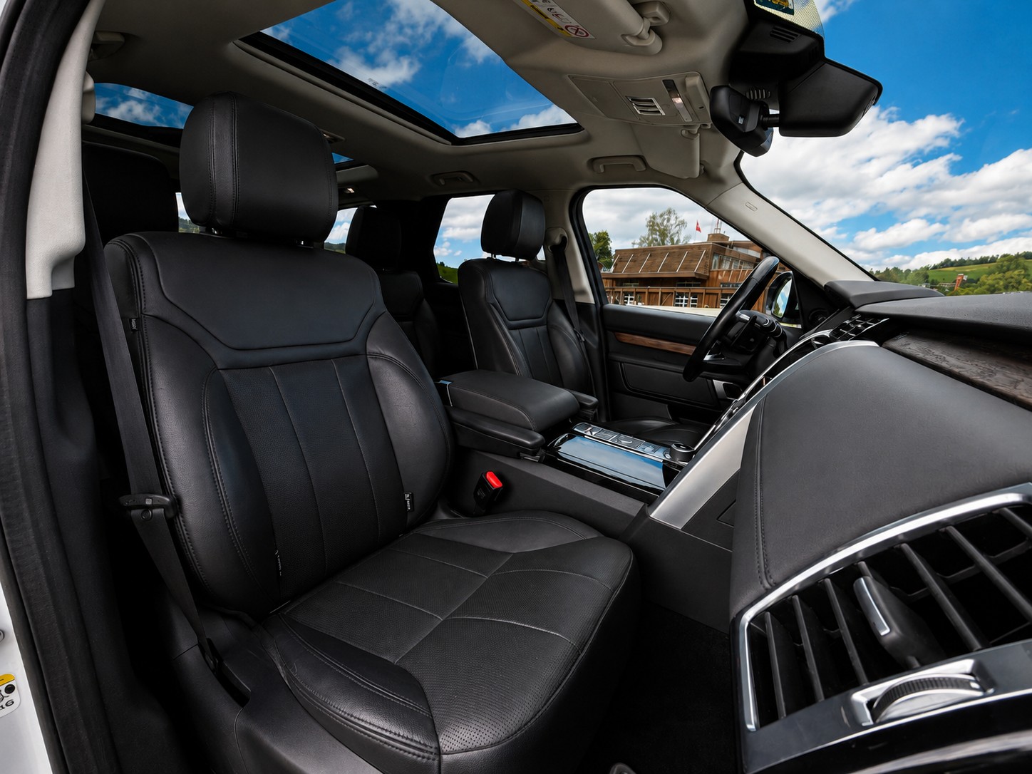 LAND ROVER Discovery 2.0 SD4 HSE Automatic-image-5