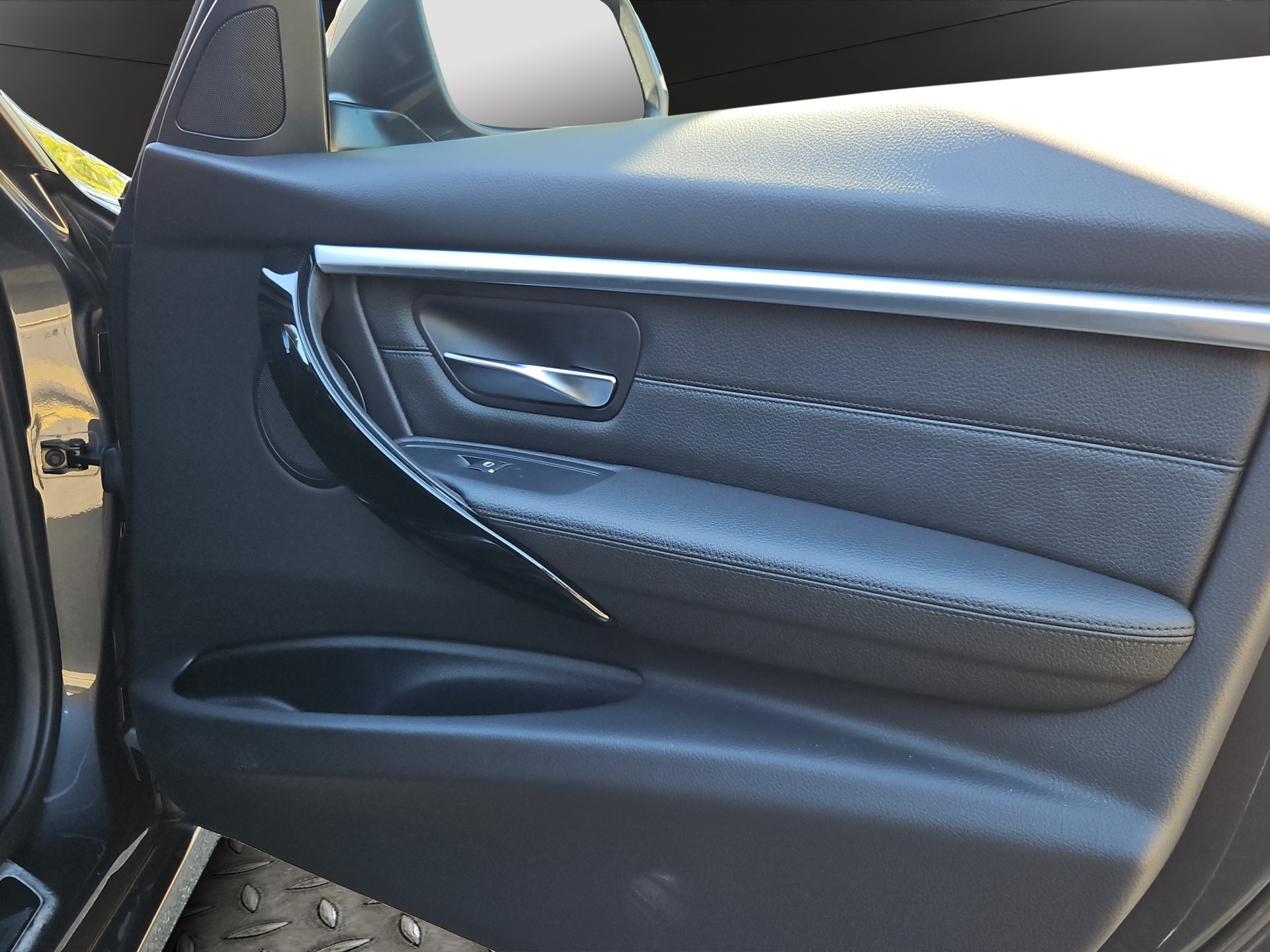 BMW 340i xDrive Touring Steptronic-image-17