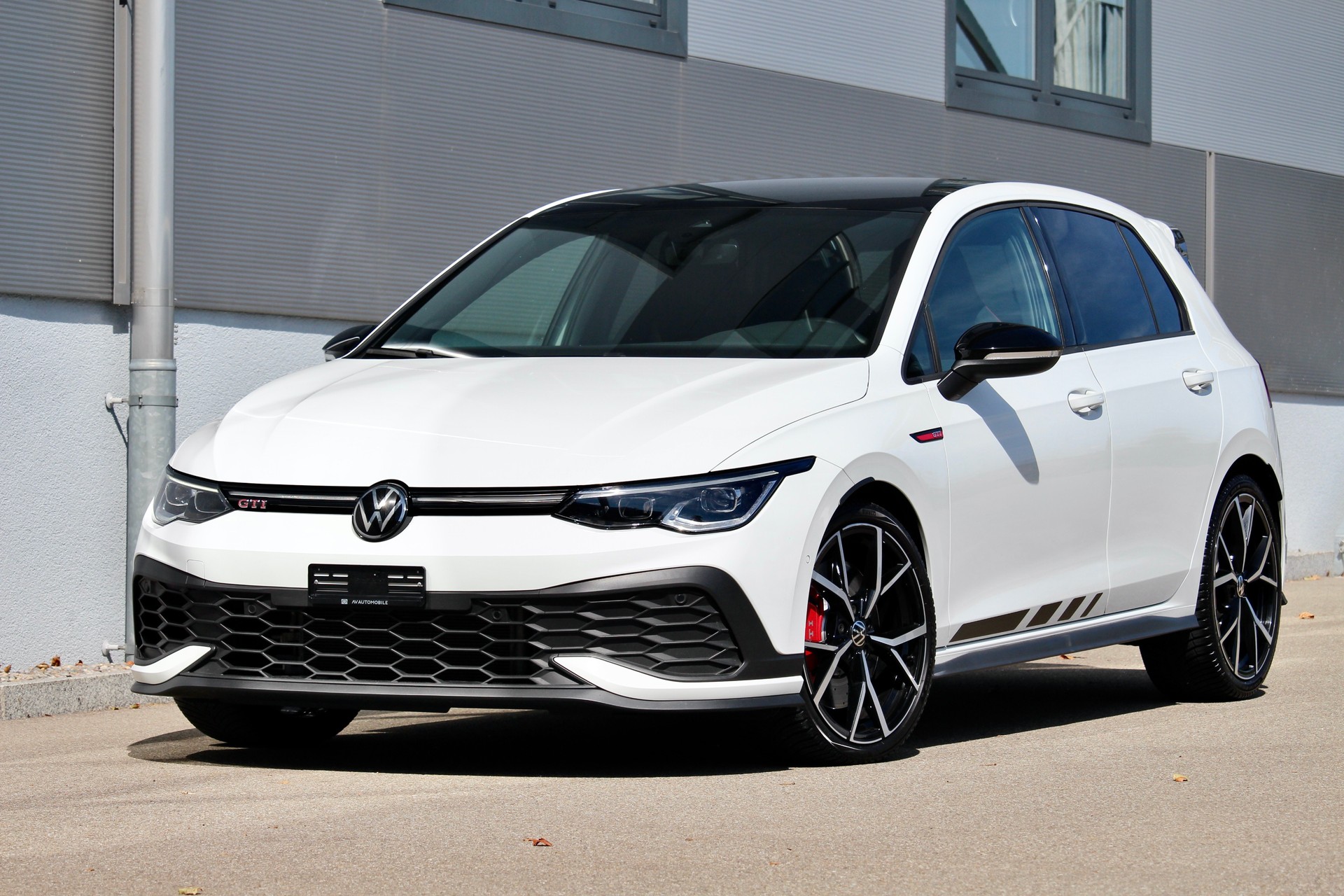 VW Golf 2.0 TSI GTI CLUBSPORT - EDITION DSG 300PS °TOP-Ausstattung °Black & White Package ° MJ. 2024