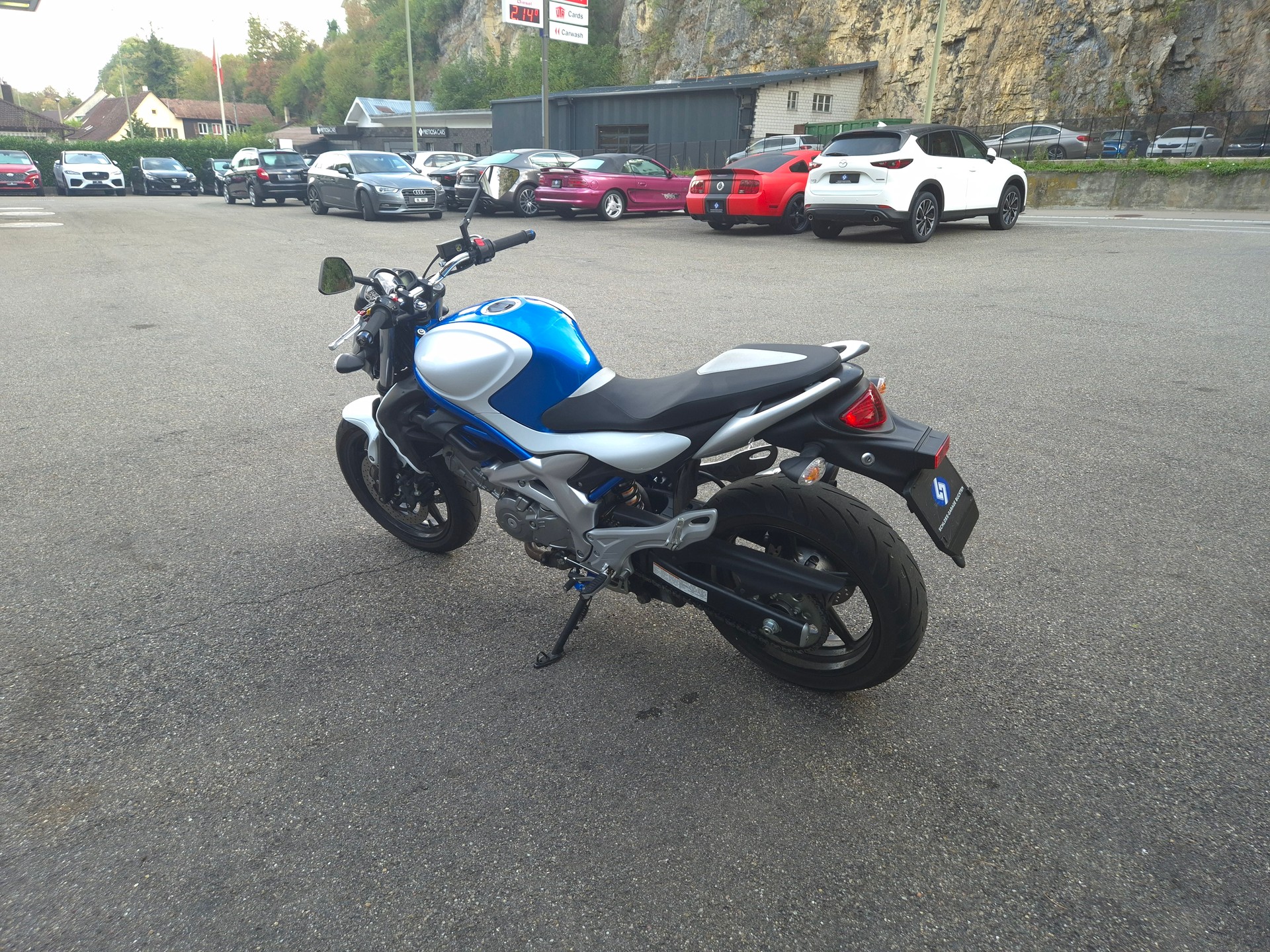 SUZUKI SFV 650 Gladius (25kW)-image-5