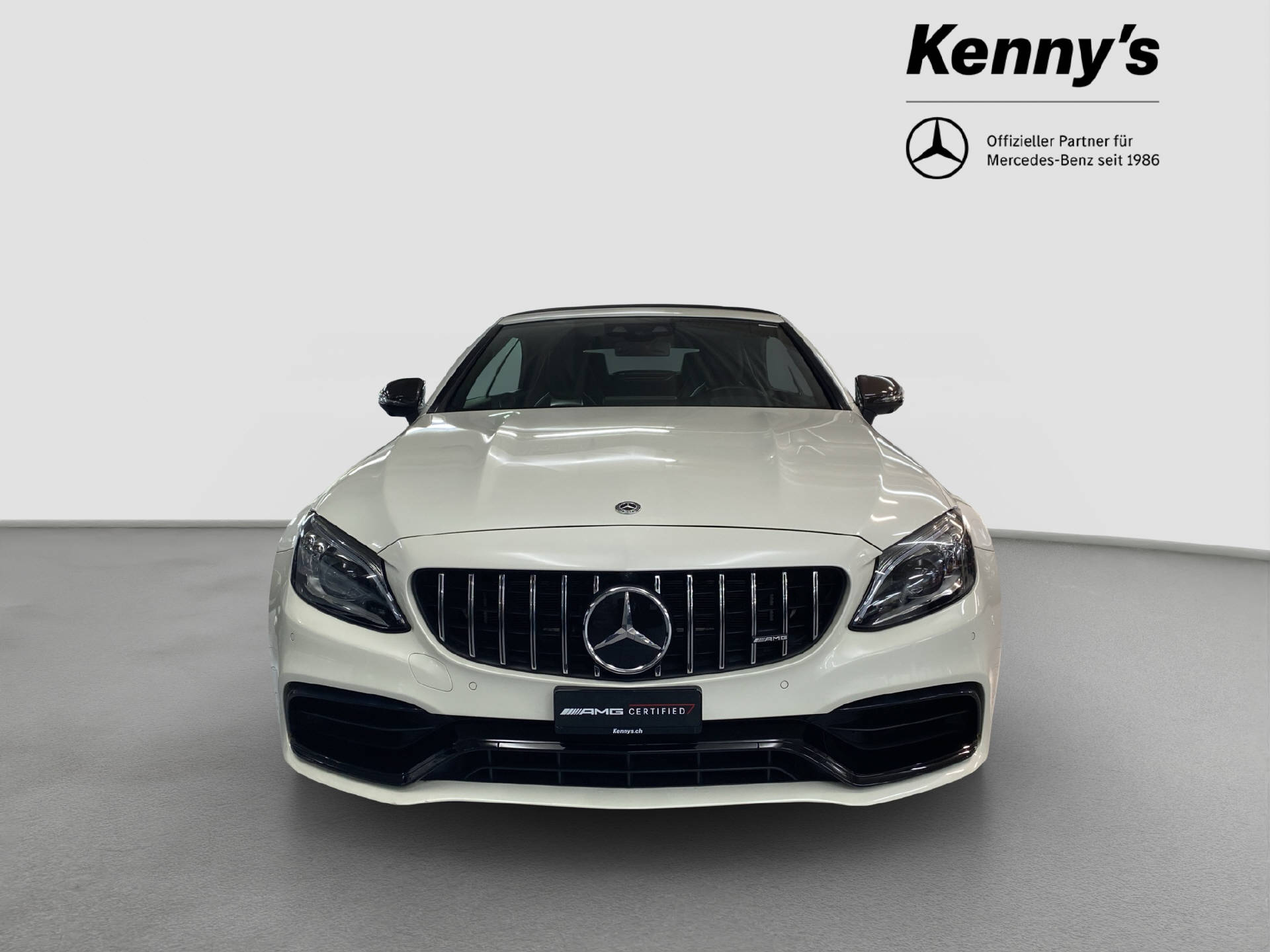 MERCEDES-BENZ C 63 S AMG Cabriolet-showroom-element-1