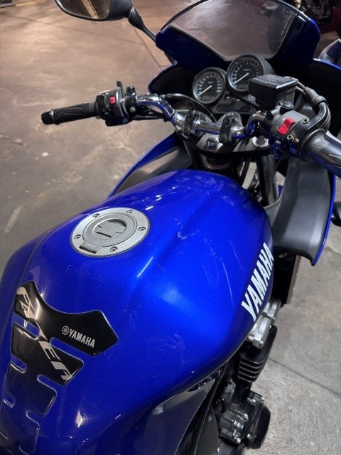 YAMAHA FZS 600 Fazer-image-3