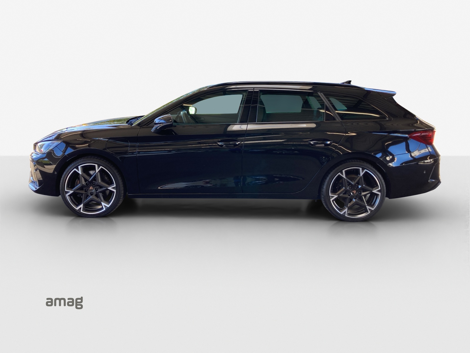 CUPRA LEON ST 1.5 e-HYBRID pHEV Black SymphonyDSG-showroom-element-1