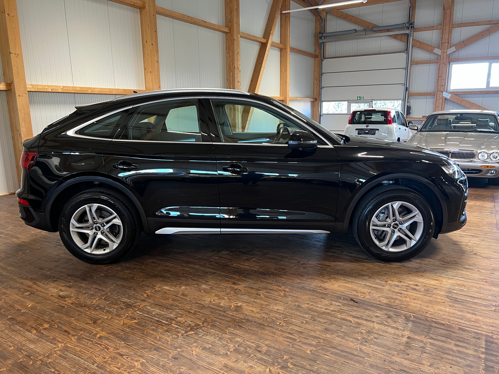 AUDI Q5 Sportback 40 TDI advanced quattro S-tronic-showroom-element-3