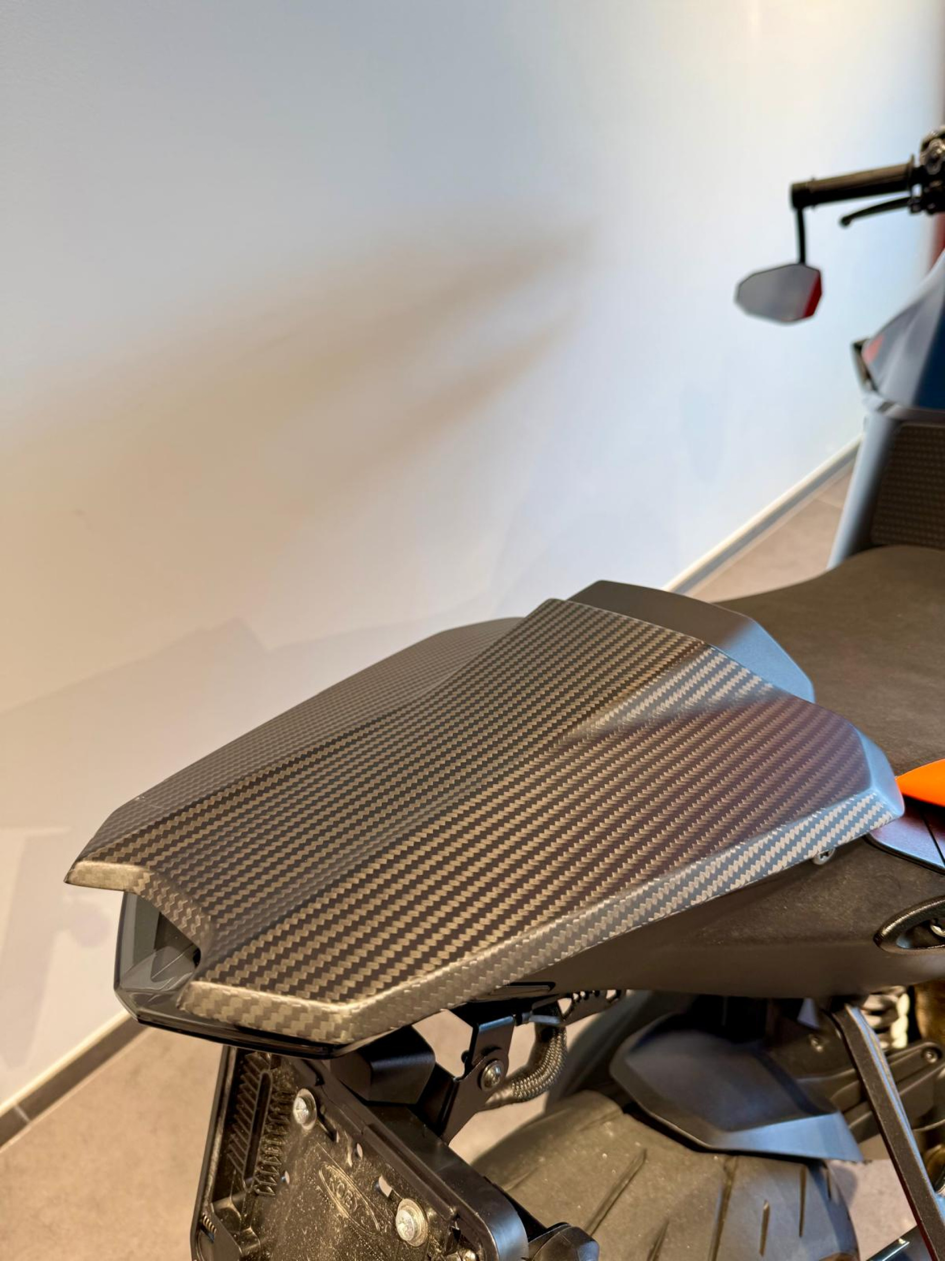 KTM 1290 Super Duke R Evo-image-6