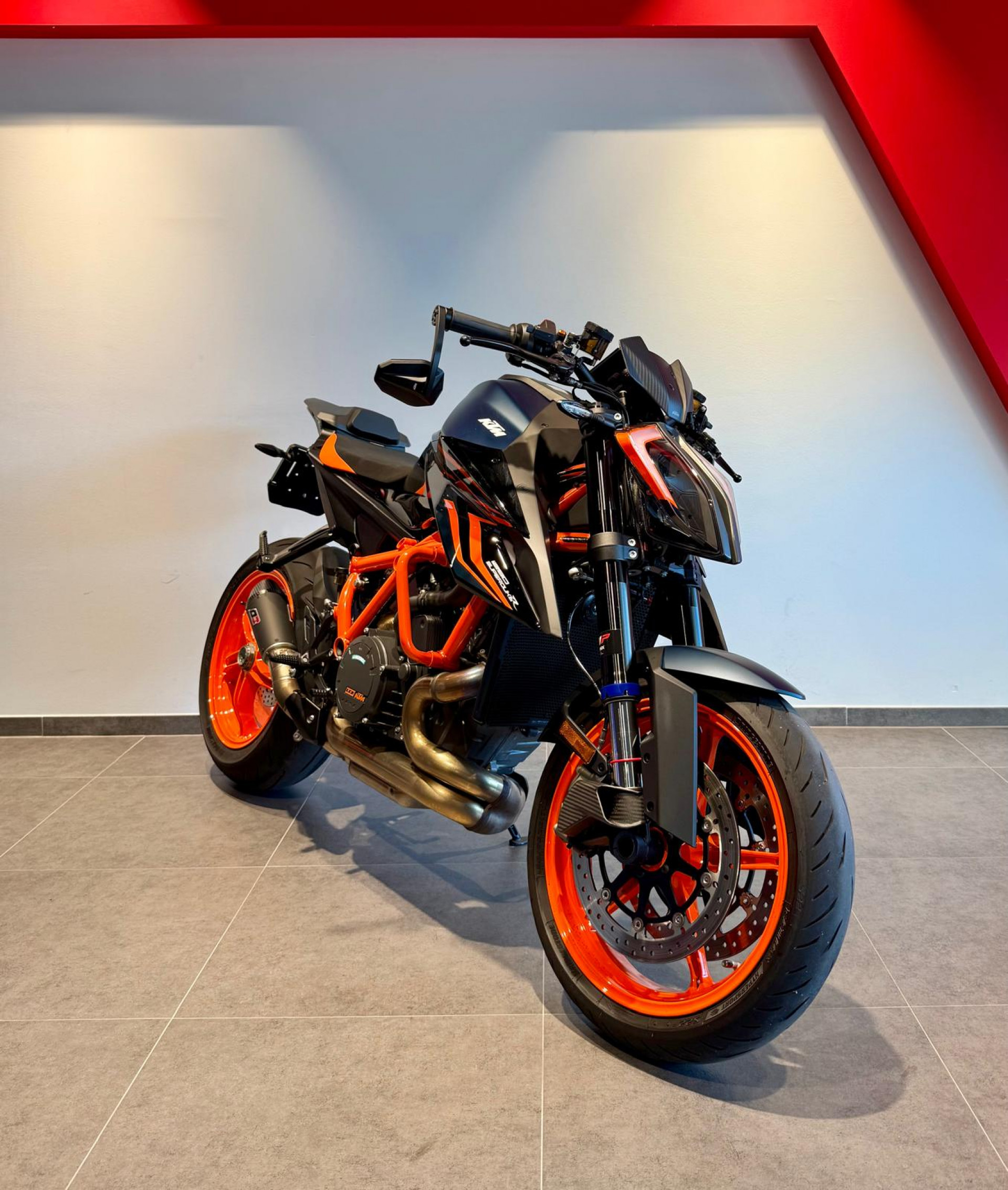KTM 1290 Super Duke R Evo-image-0
