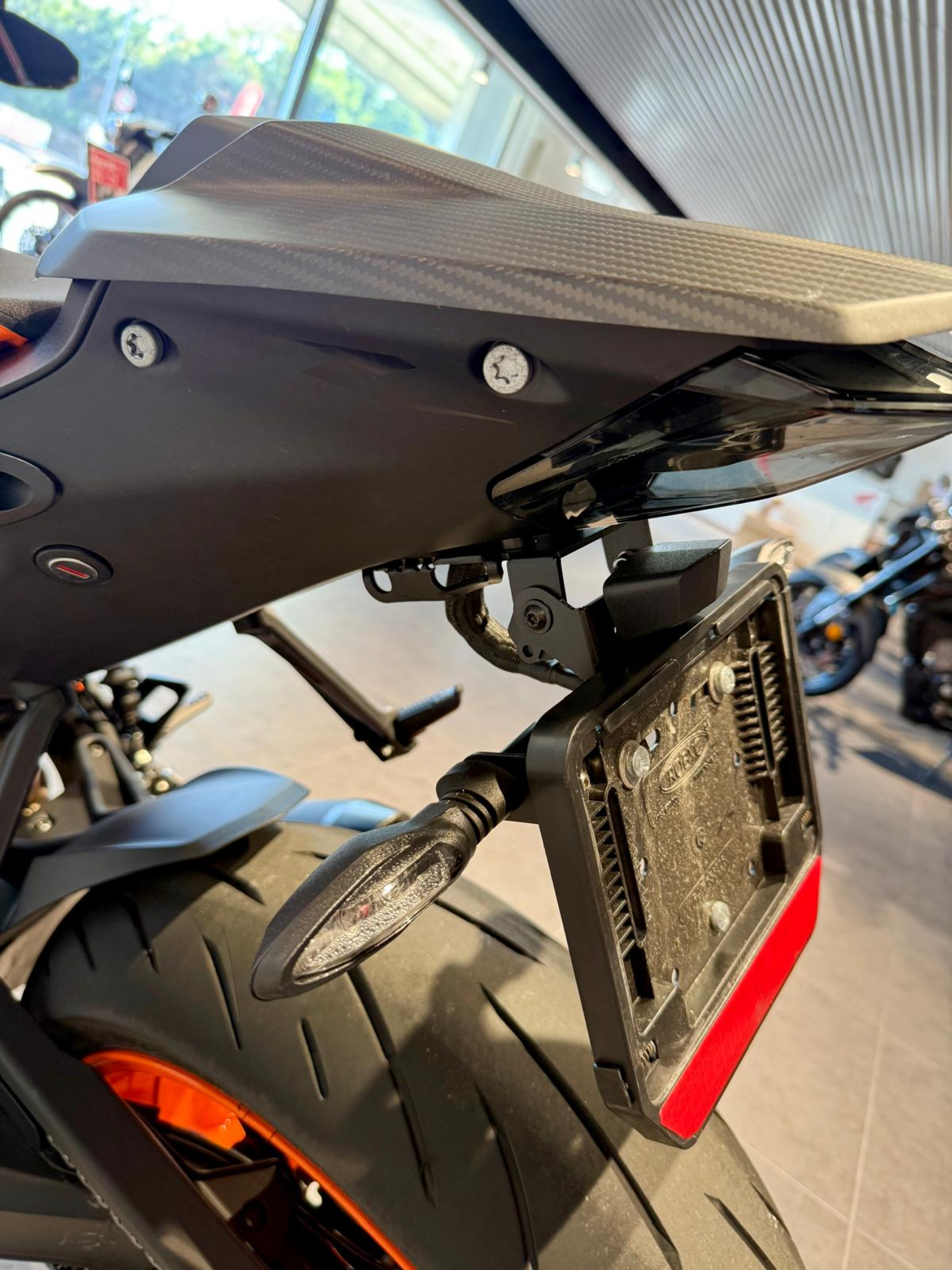 KTM 1290 Super Duke R Evo-image-7