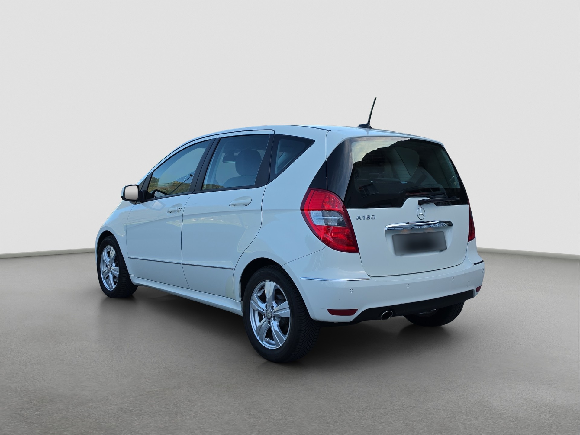 MERCEDES-BENZ A 180 Avantgarde Selection Autotronic-showroom-element-2