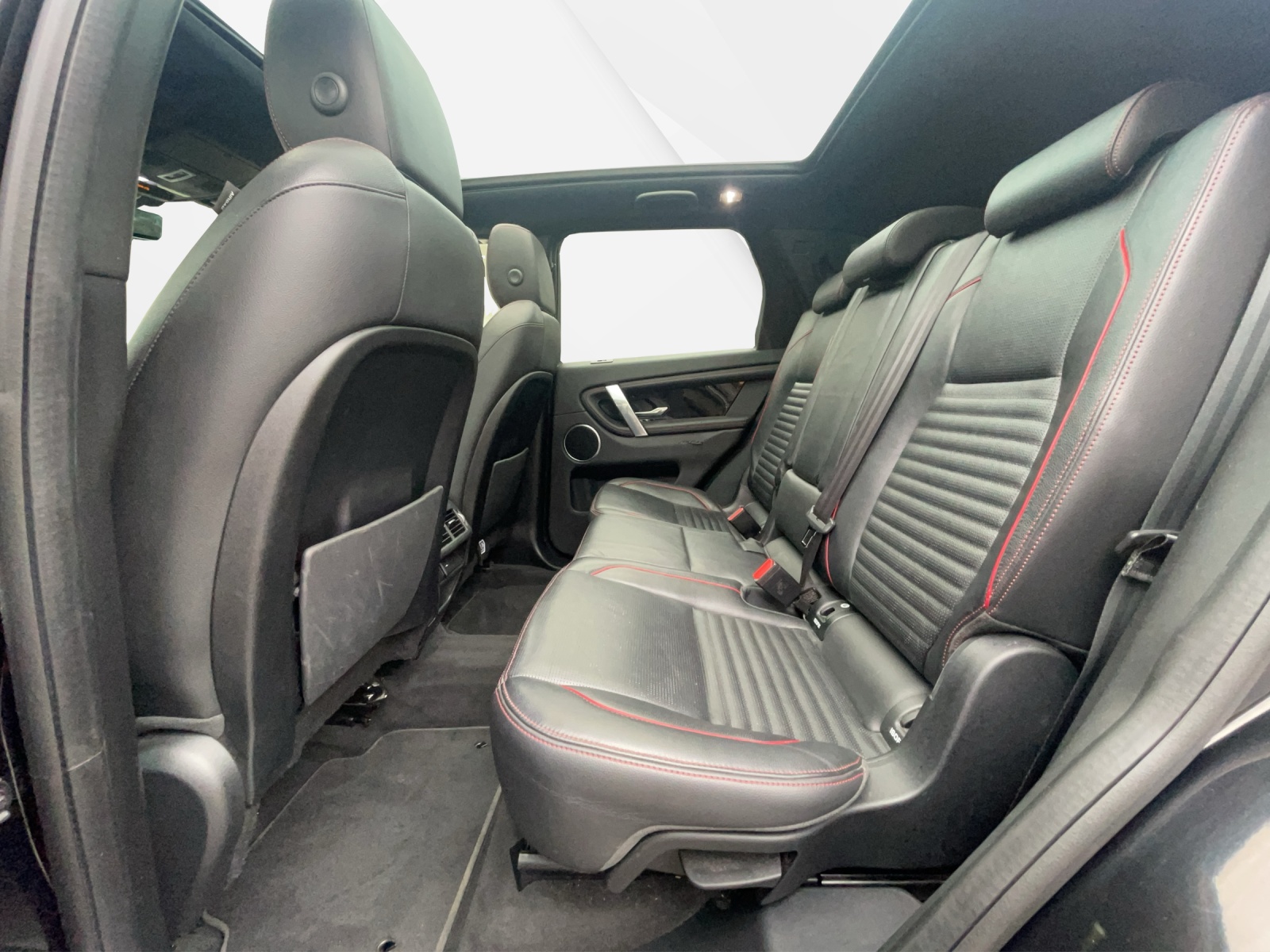 LAND ROVER Discovery Sport 2.0 Si4 R-Dynamic S-image-13