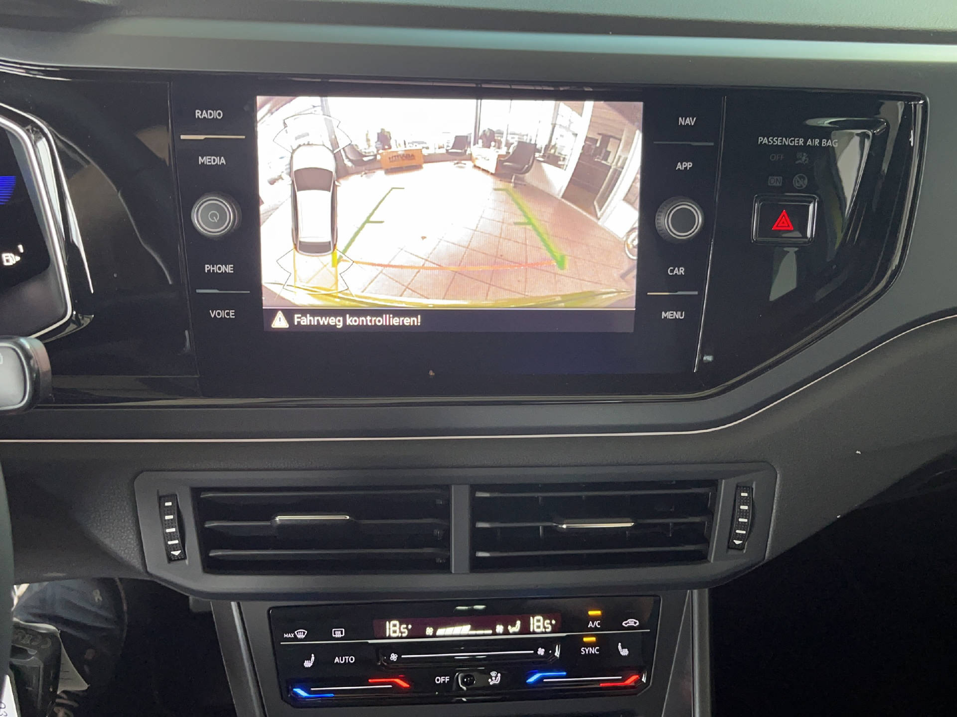 VW Taigo 1.0 TSI R-Line DSG-image-9